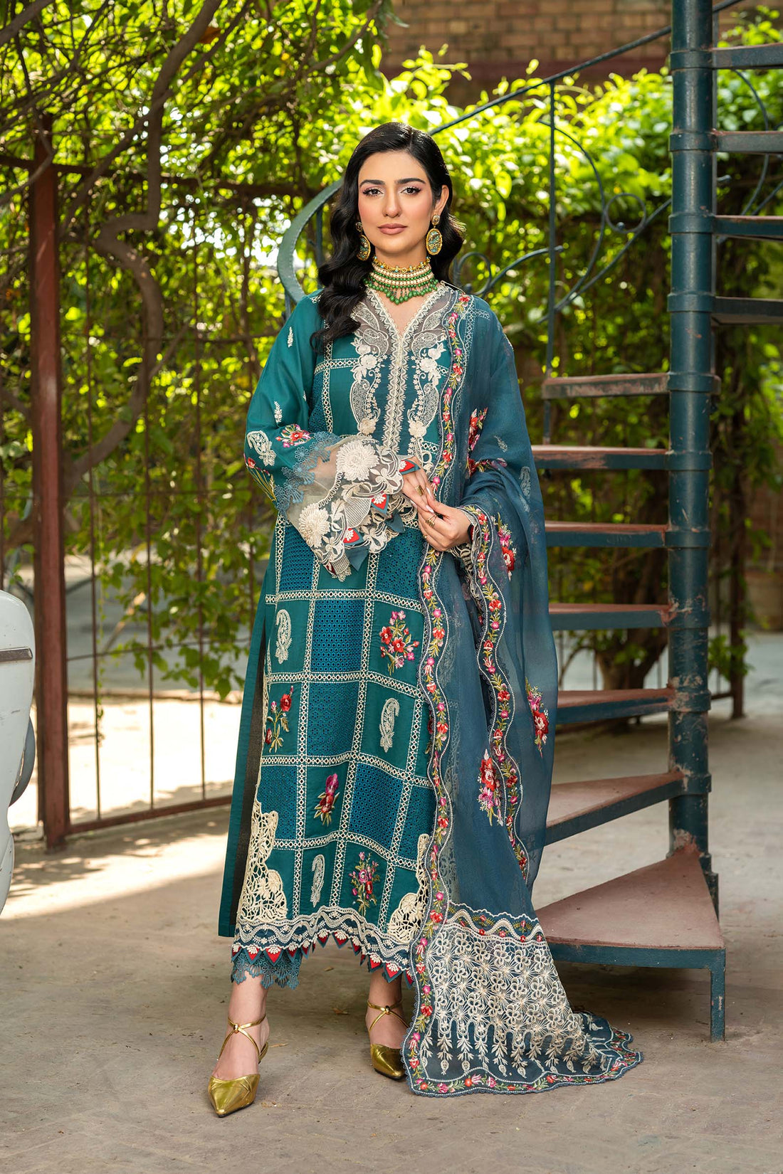 Maryam Hussain | Luxury Lawn 25 | Neelum - Official Maryam Hussain stockist in UK - Sakeena London