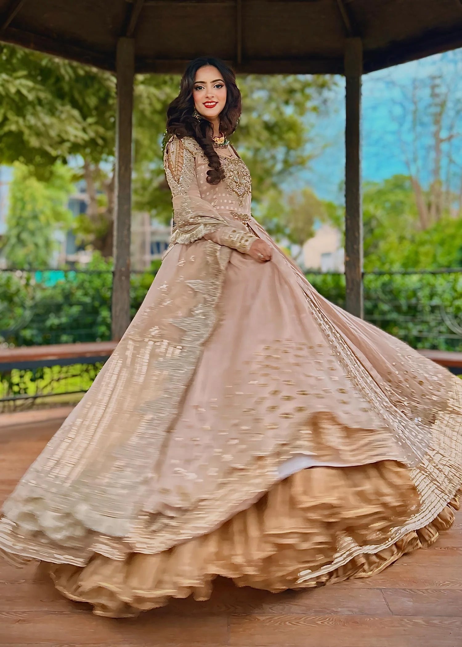 Jamnii | Pehli Mulaqat | SUNEHRI - Official Jamnii stockist in UK - Sakeena London