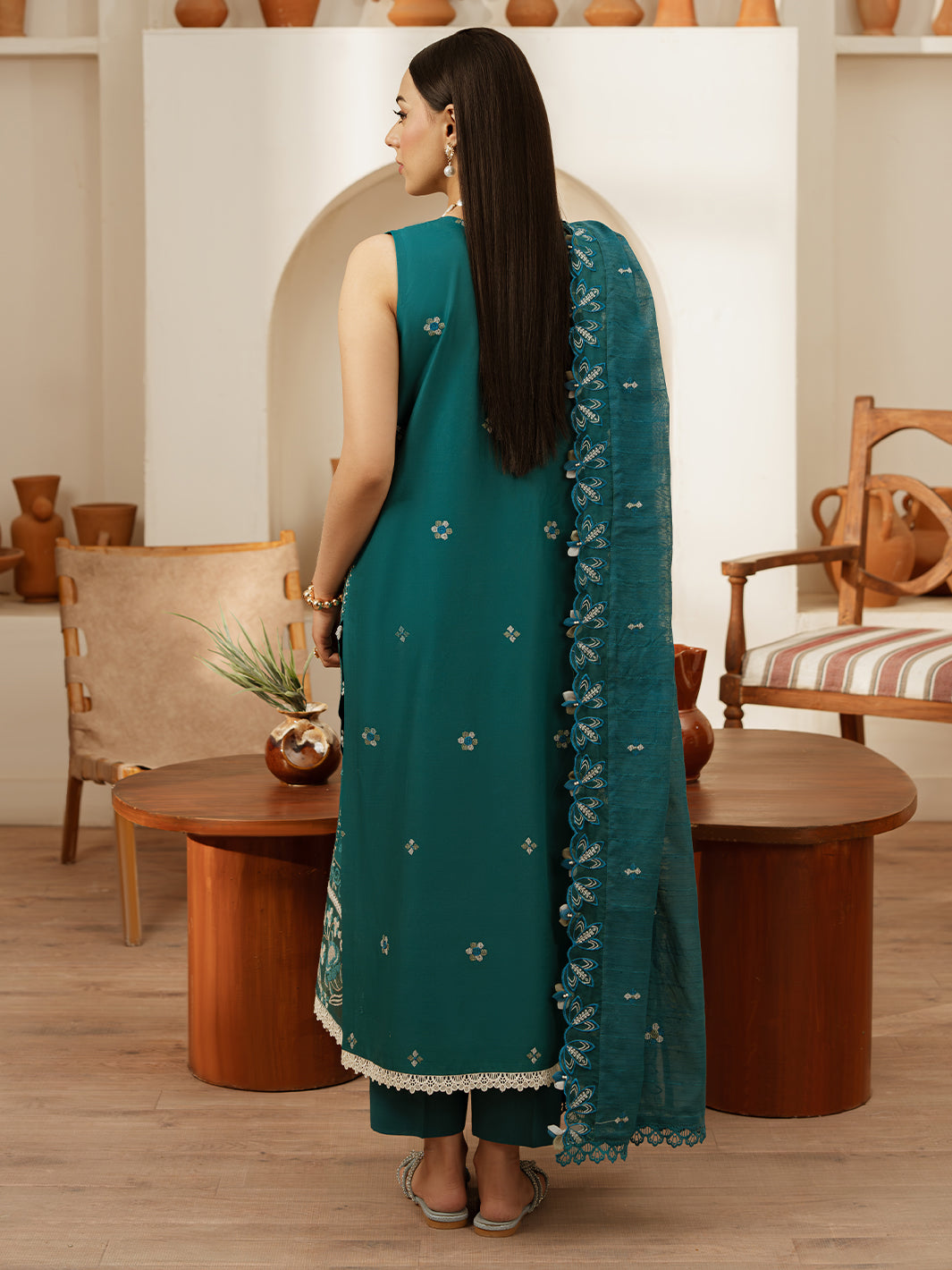 Mahnur | Florence Luxury Lawn 25 | LANA - Official Mahnur stockist in UK - Sakeena London