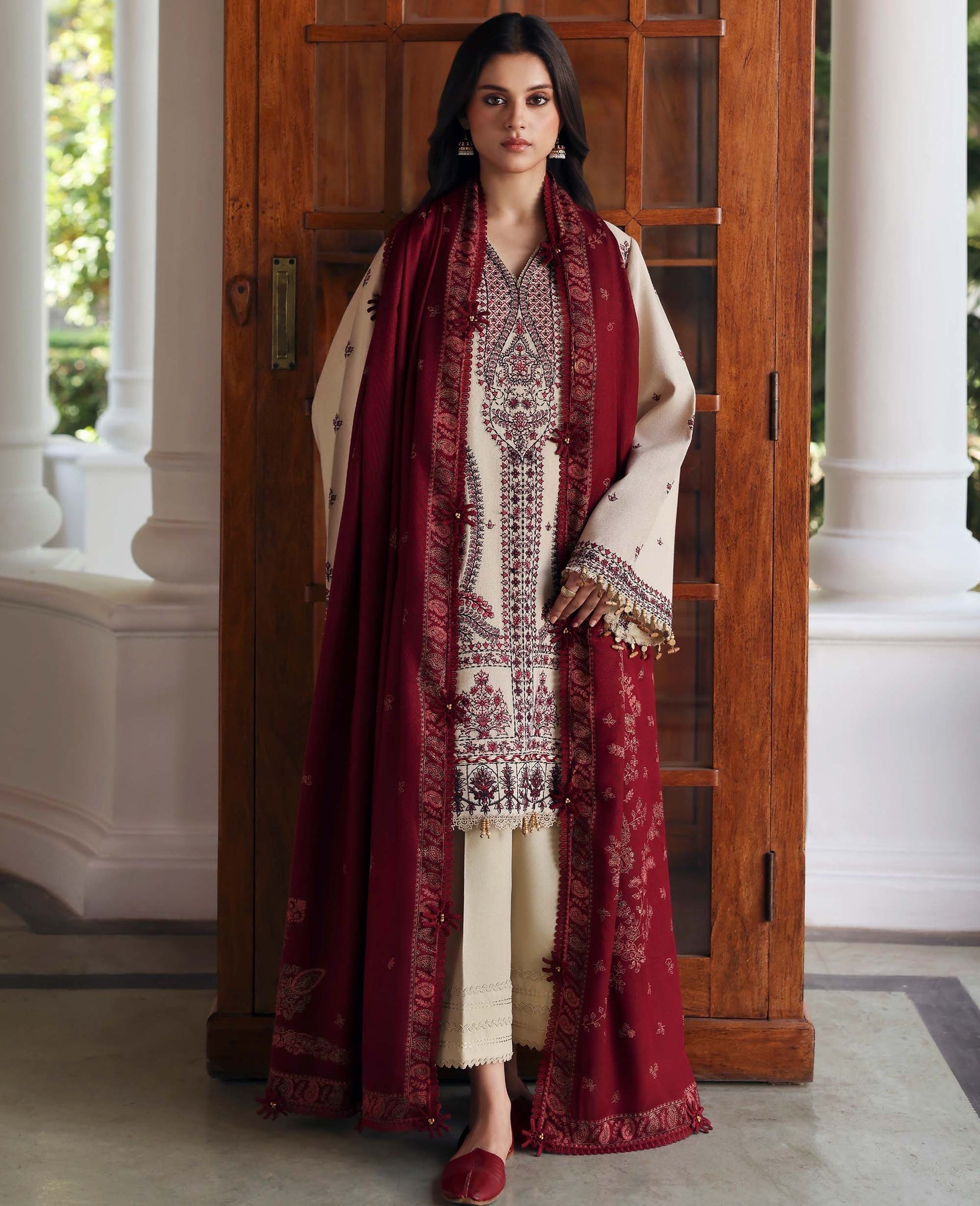 Republic Womenswear | Amaris Luxury Shawl 25 | Liora - Official Republic Womenswear stockist in UK - Sakeena London