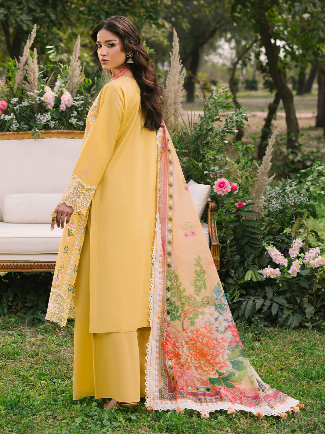 Mahnur | Dahlia Luxury Lawn 25 | Lya - Official Mahnur stockist in UK - Sakeena London