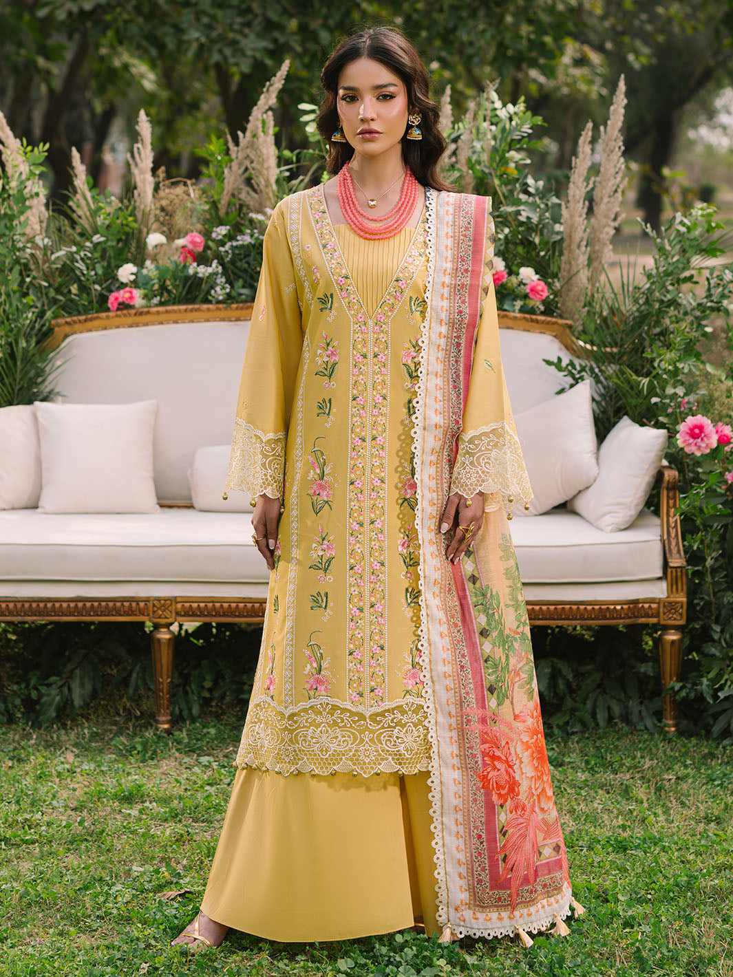 Mahnur | Dahlia Luxury Lawn 25 | Lya - Official Mahnur stockist in UK - Sakeena London