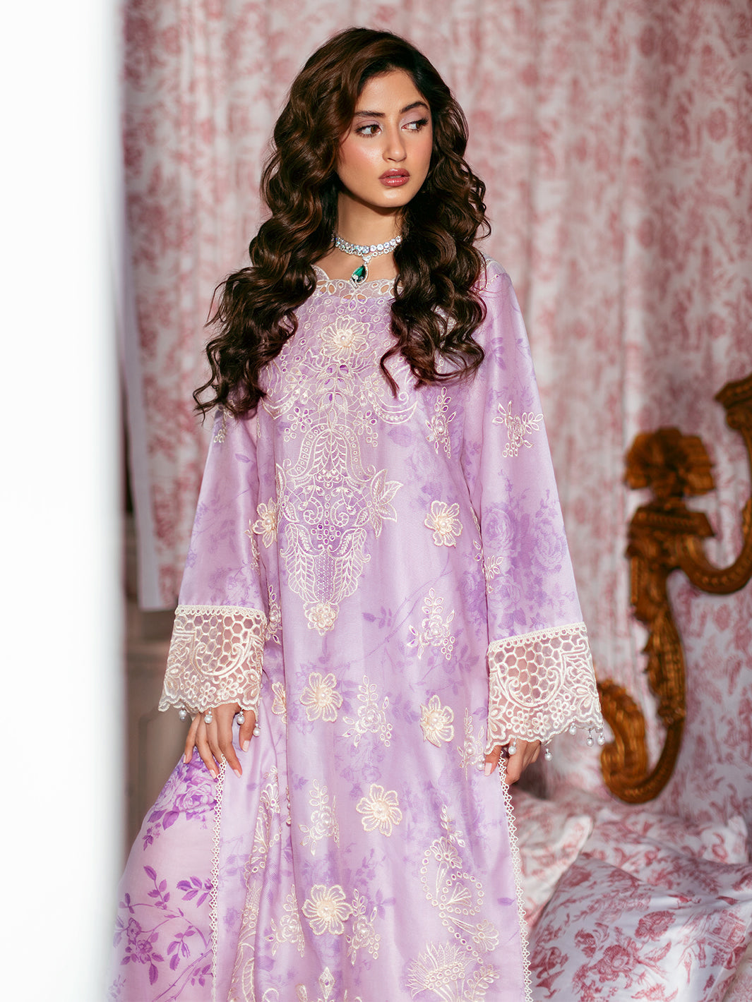 Mahnur | Sophie Luxury Lawn 25 | Lyrell - Official Mahnur stockist in UK - Sakeena London