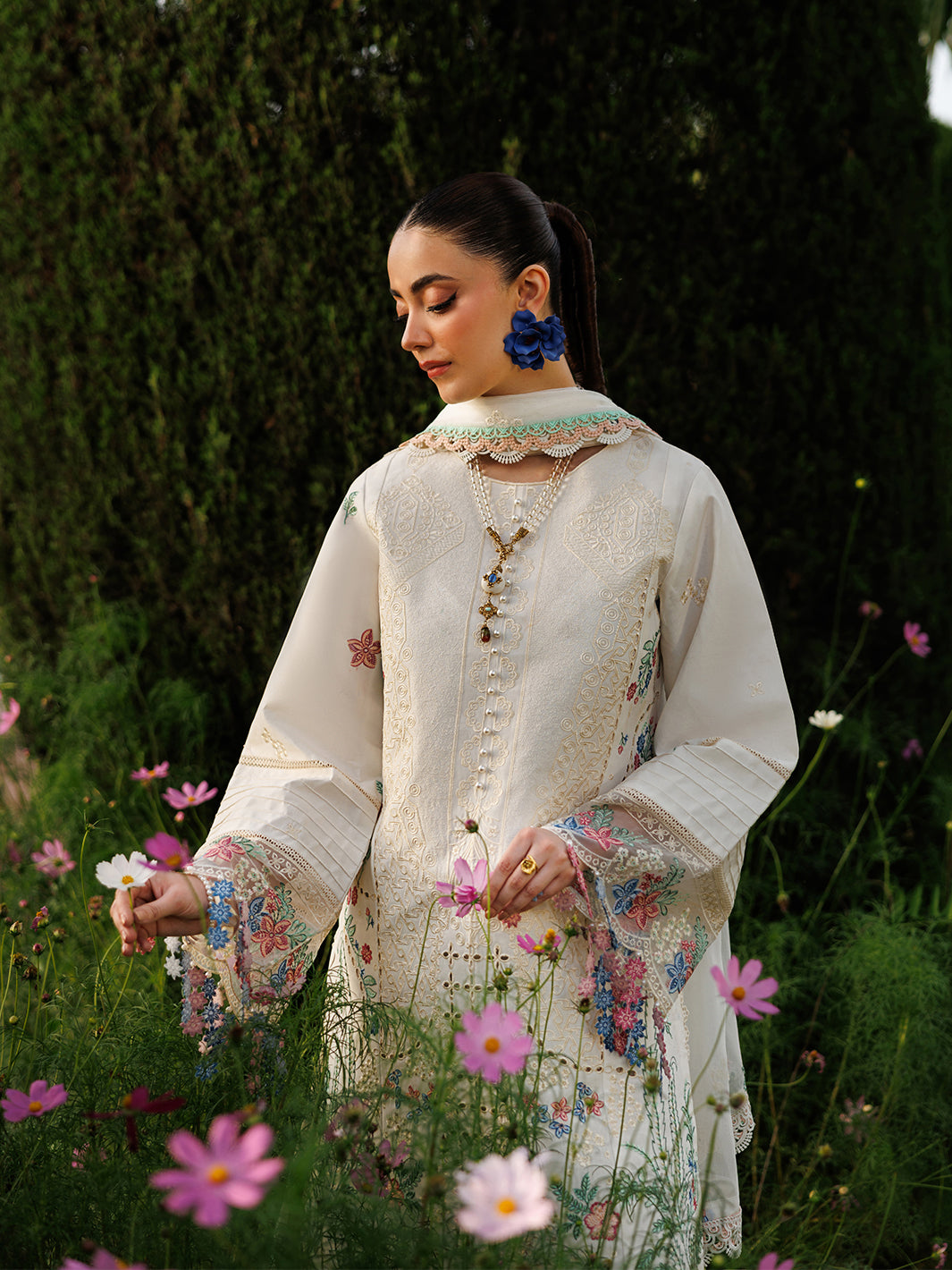 Mahnur | Morbagh Luxury Lawn 26 | M-03