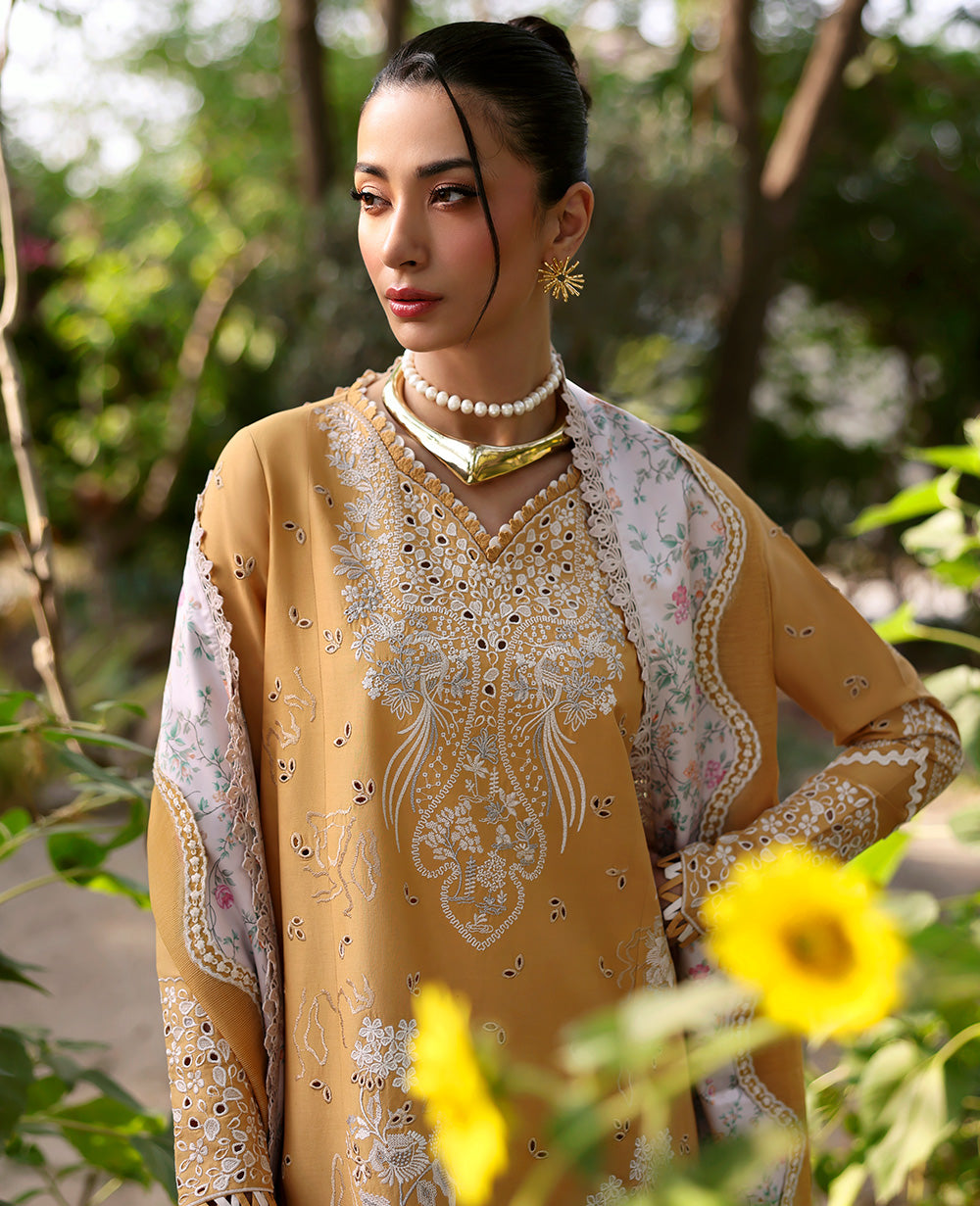 Republic Womenswear | Embroidered Pret | M-150 - Official Republic Womenswear stockist in UK - Sakeena London
