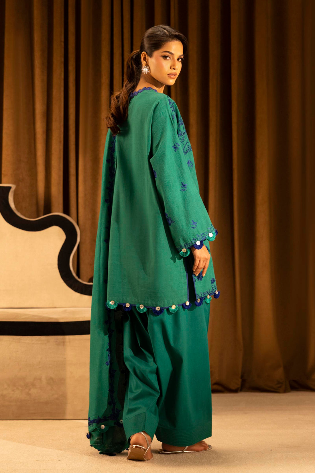 Sana Safinaz | Muzlin Winter 25 | 010A - Official Sana Safinaz stockist in UK - Sakeena London