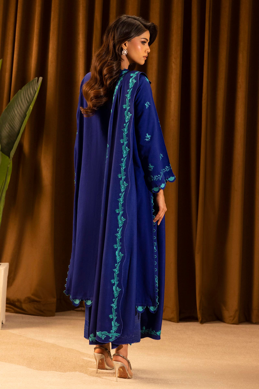 Sana Safinaz | Muzlin Winter 25 | 010B - Official Sana Safinaz stockist in UK - Sakeena London
