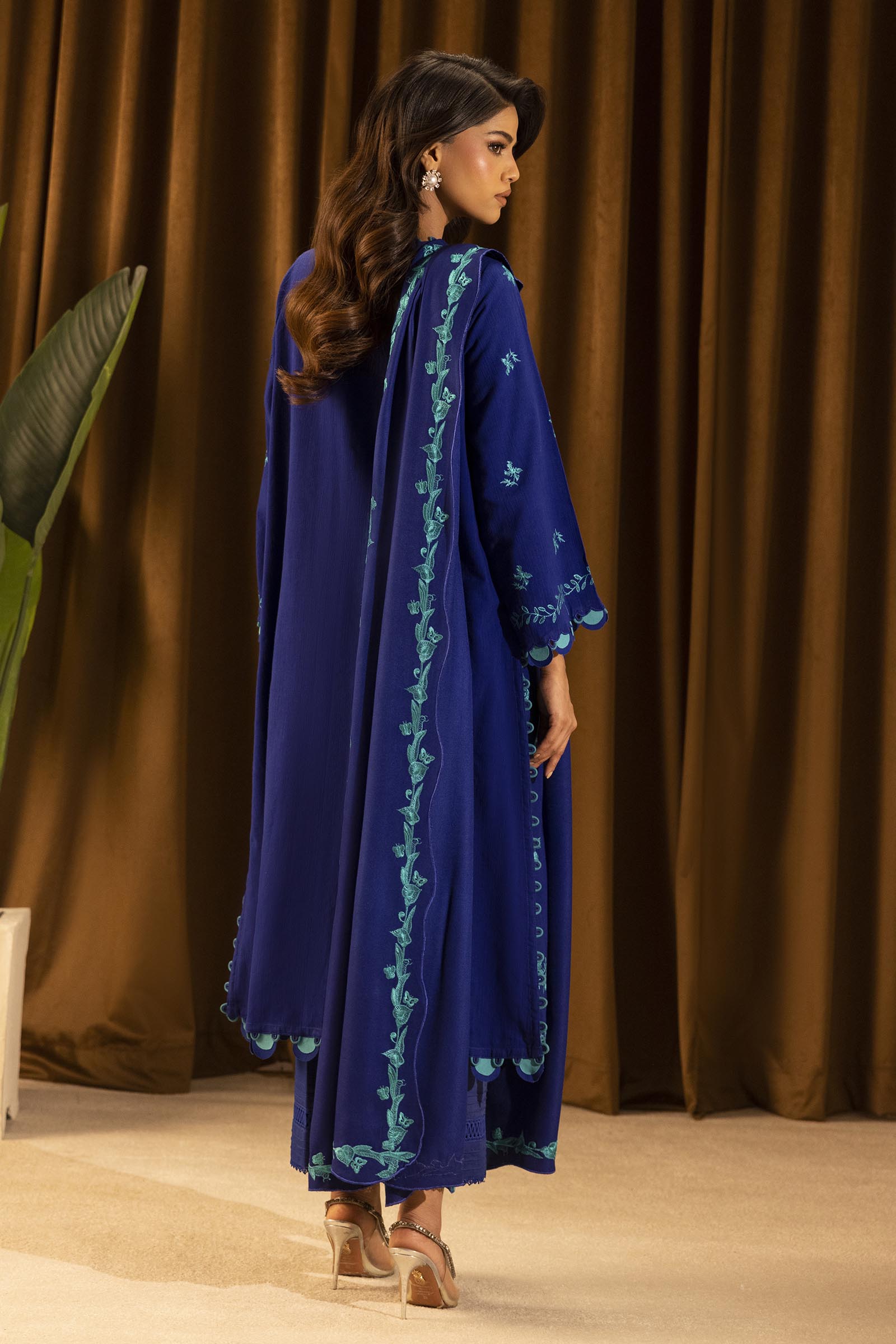 Sana Safinaz | Muzlin Winter 25 | 010B - Official Sana Safinaz stockist in UK - Sakeena London