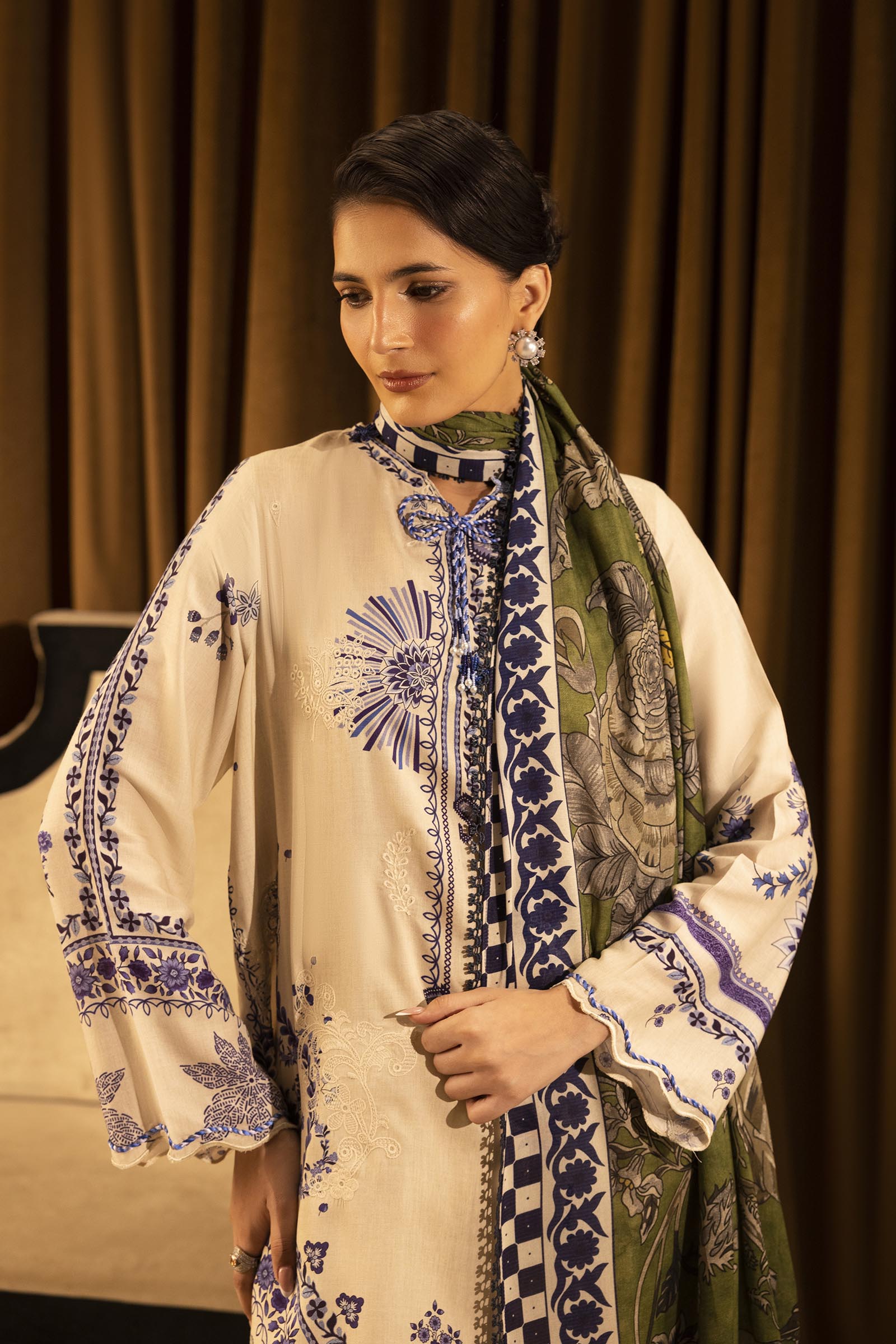 Sana Safinaz | Muzlin Winter 25 | 020B - Official Sana Safinaz stockist in UK - Sakeena London