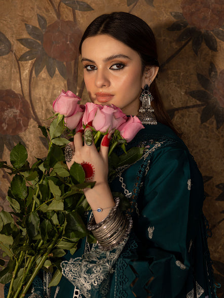 Parishay | Mastani Luxury Lawn 25 | MA - 02 - Official Parishay stockist in UK - Sakeena London