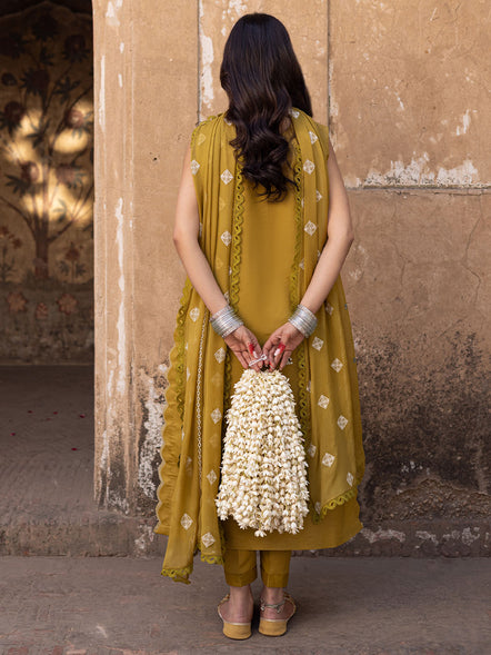 Parishay | Mastani Luxury Lawn 25 | MA - 03 - Official Parishay stockist in UK - Sakeena London