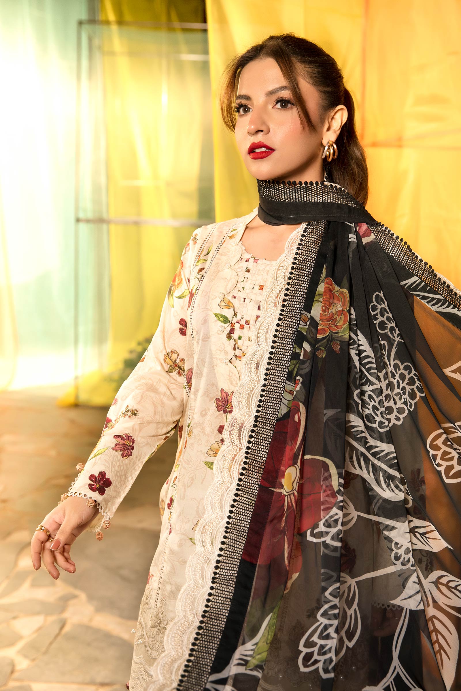 Maria B | M Basic Summer Lawn 25 | MB-CUS25-702B - Official Maria B stockist in UK - Sakeena London