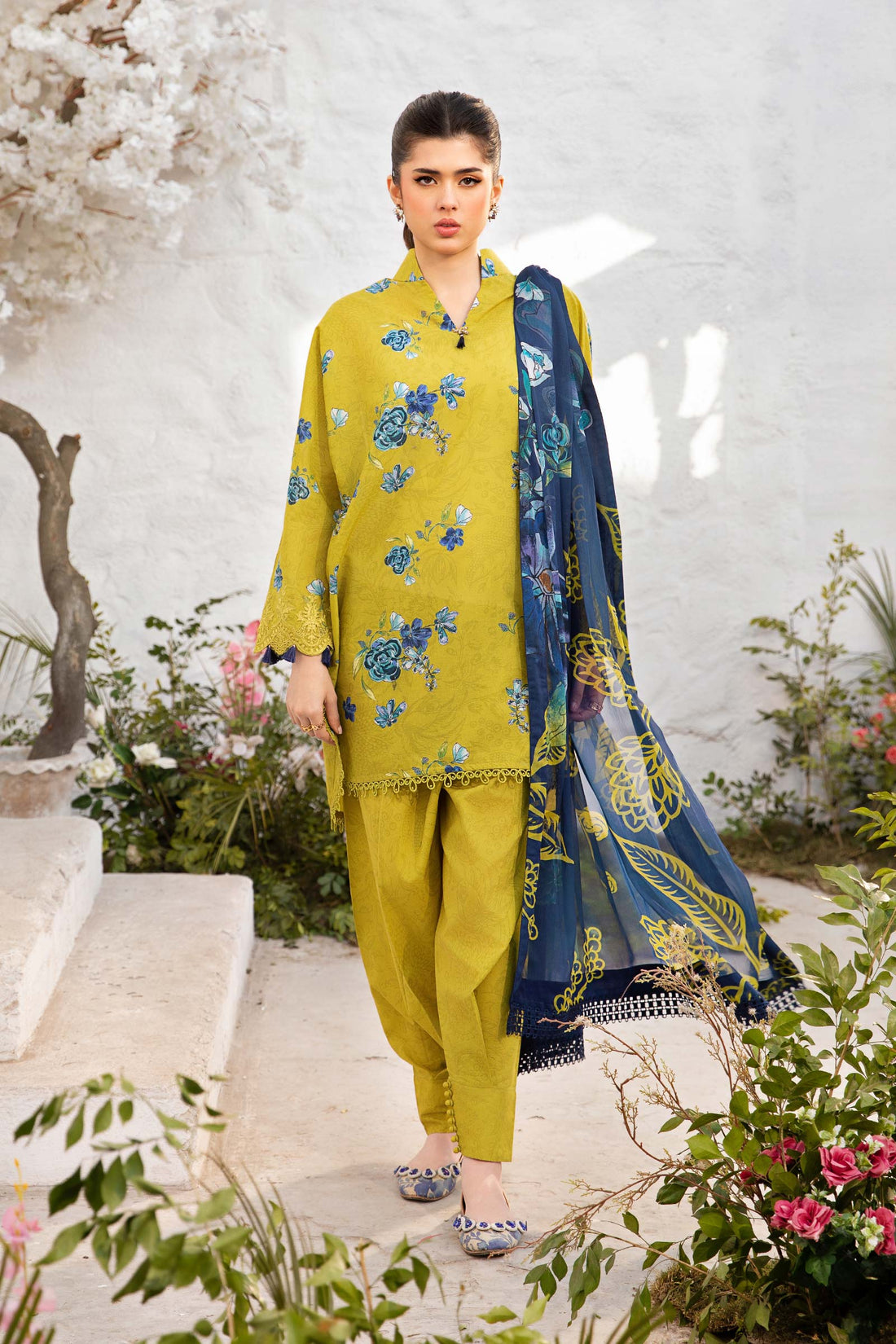Maria B | M Basic Summer Lawn 25 | MB-CUS25-702A - Official Maria B stockist in UK - Sakeena London