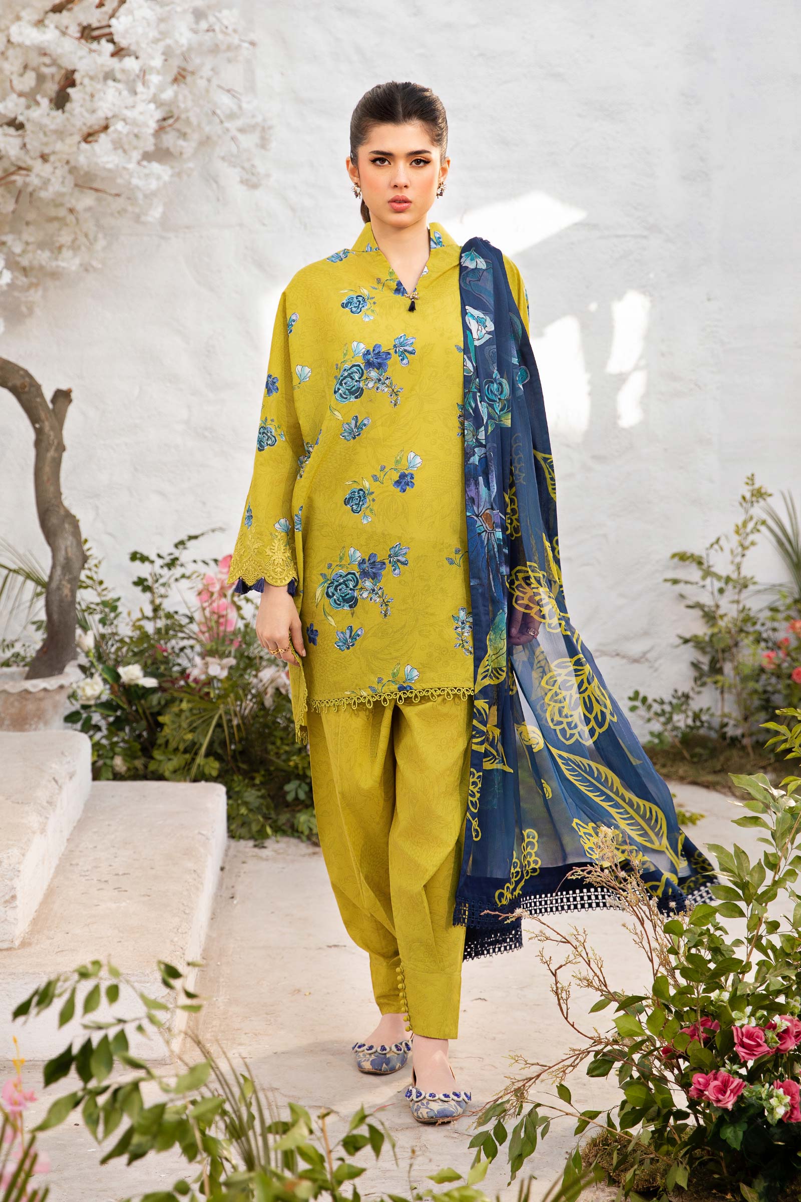 Maria B | M Basic Summer Lawn 25 | MB-CUS25-702A - Official Maria B stockist in UK - Sakeena London