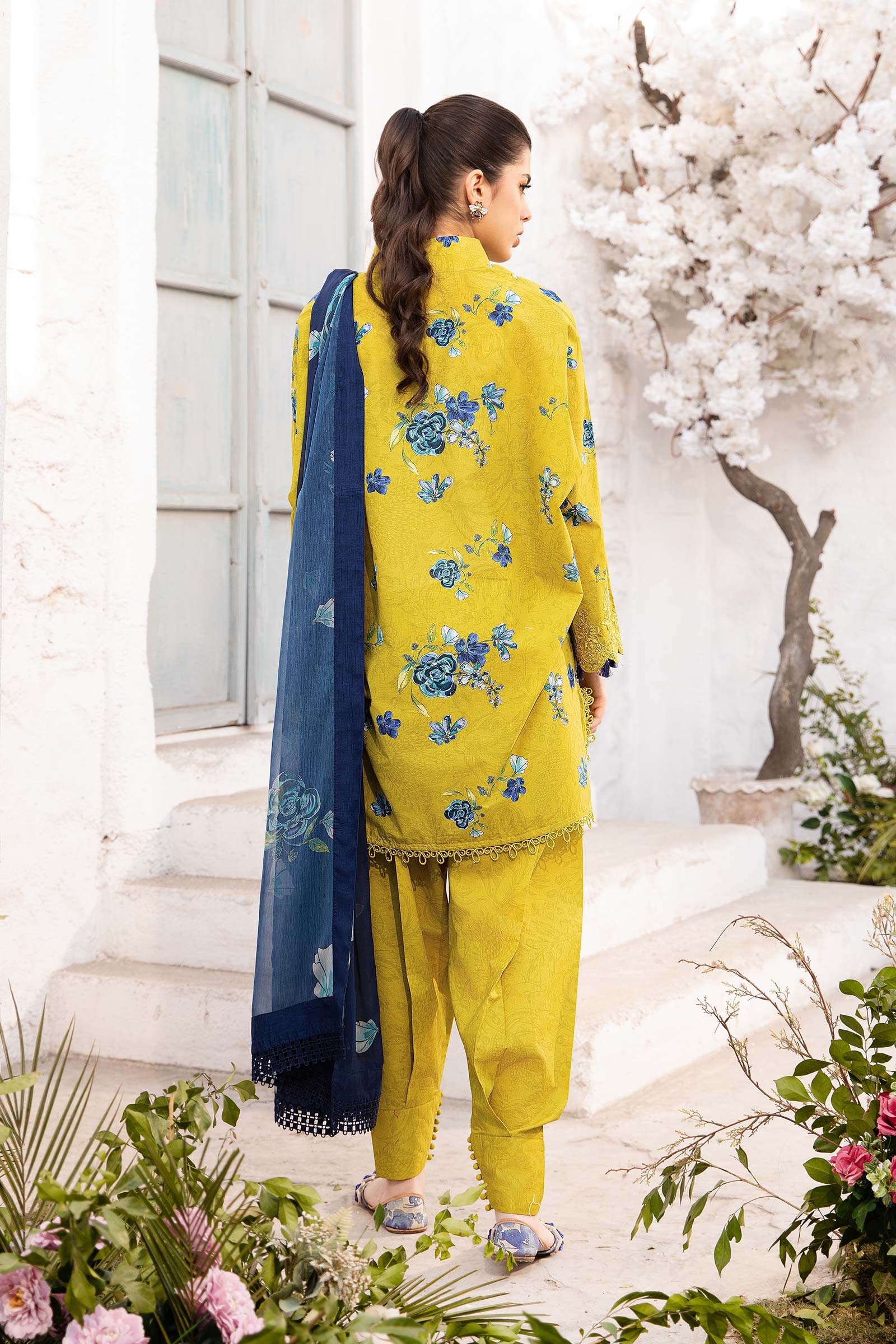 Maria B | M Basic Summer Lawn 25 | MB-CUS25-702A - Official Maria B stockist in UK - Sakeena London