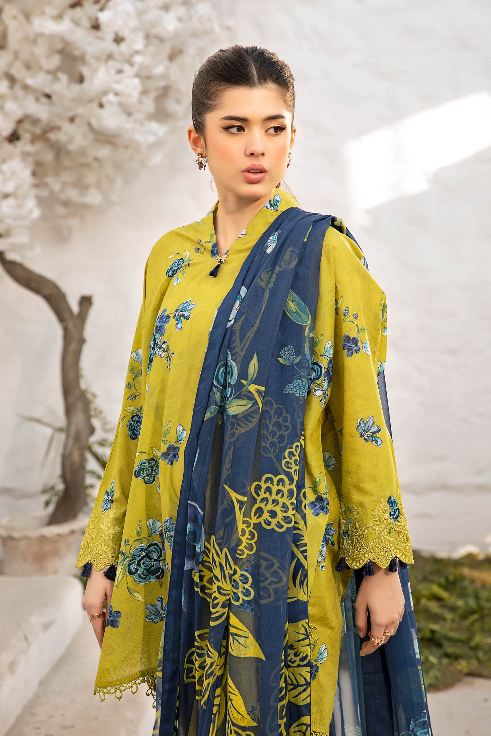 Maria B | M Basic Summer Lawn 25 | MB-CUS25-702A - Official Maria B stockist in UK - Sakeena London