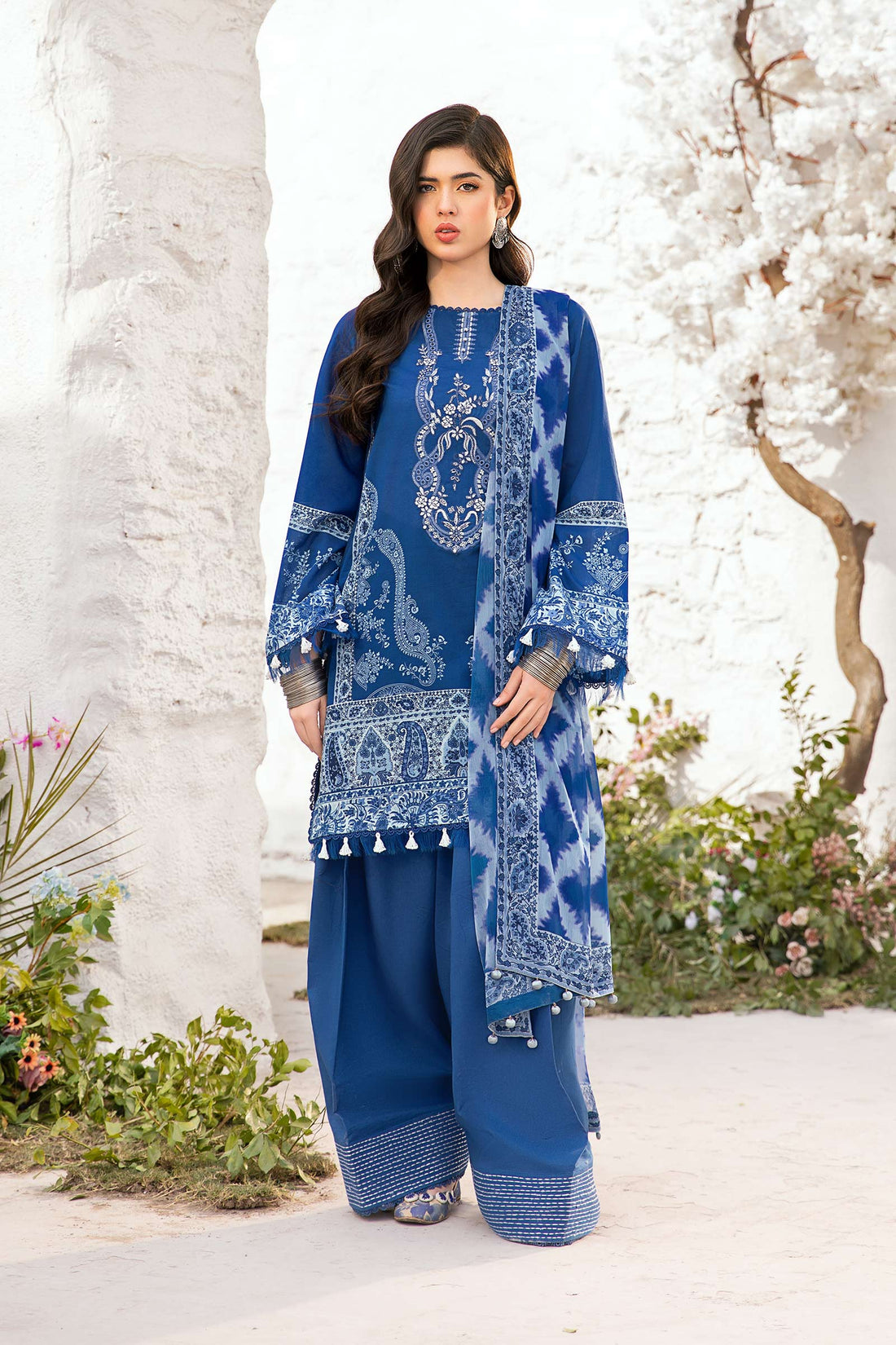 Maria B | M Basic Summer Lawn 25 | MB-CUS25-703B - Official Maria B stockist in UK - Sakeena London