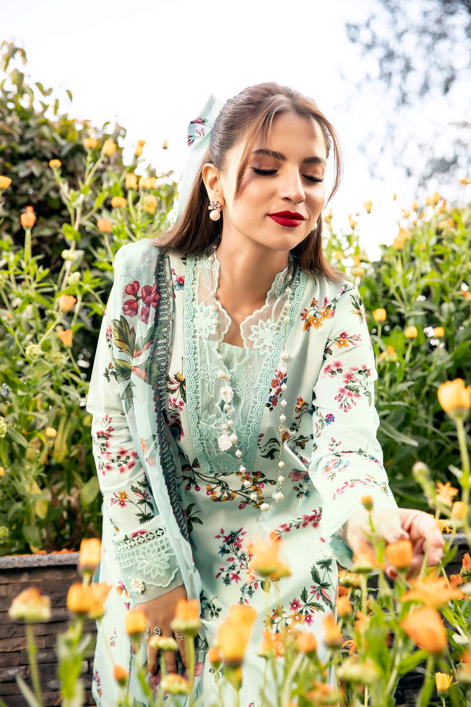 Maria B | M Basic Summer Lawn 25 | MB-CUS25-709B - Official Maria B stockist in UK - Sakeena London
