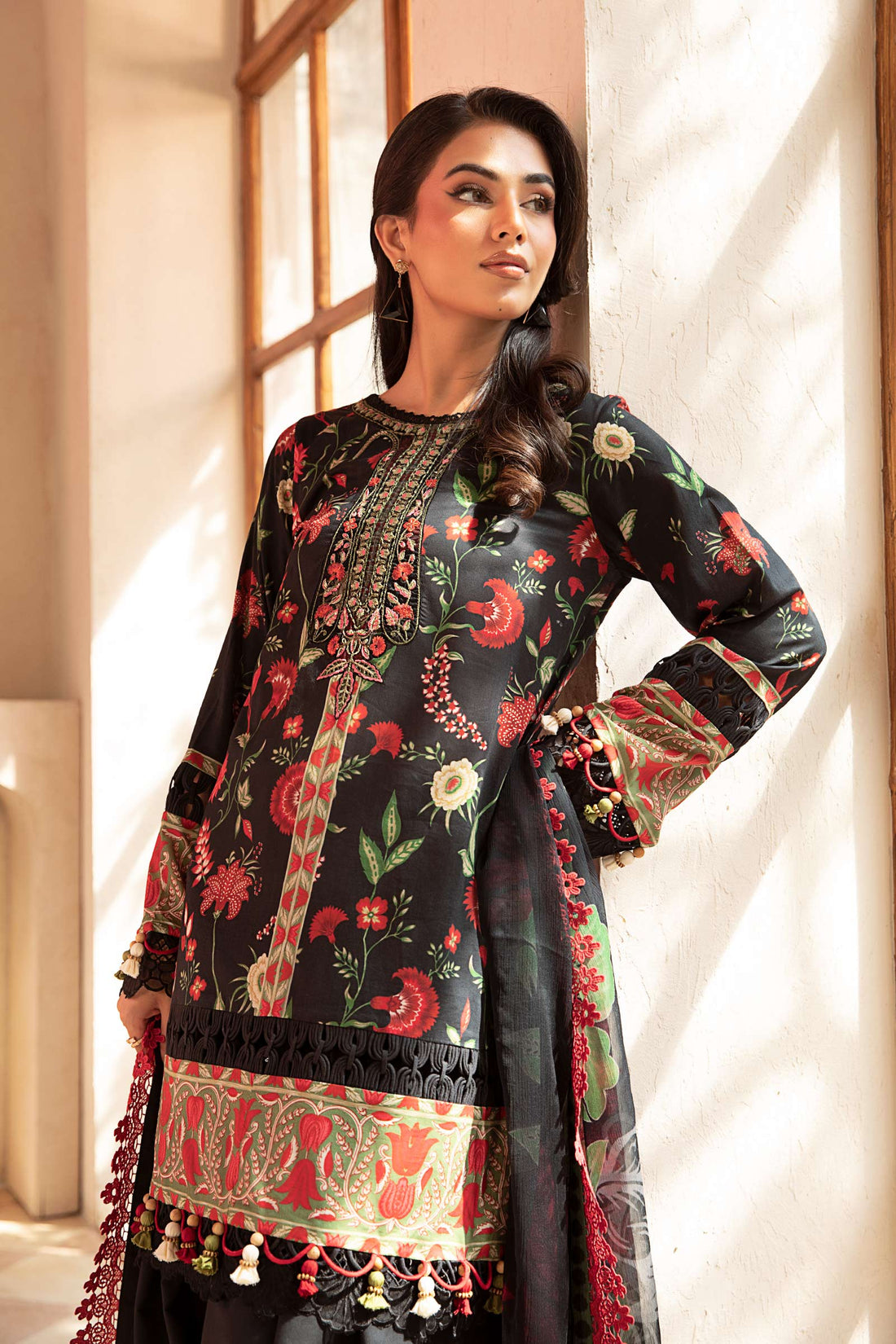 Maria B | Eid Basic Lawn | MB-CUS25-901A - Official Maria B stockist in UK - Sakeena London