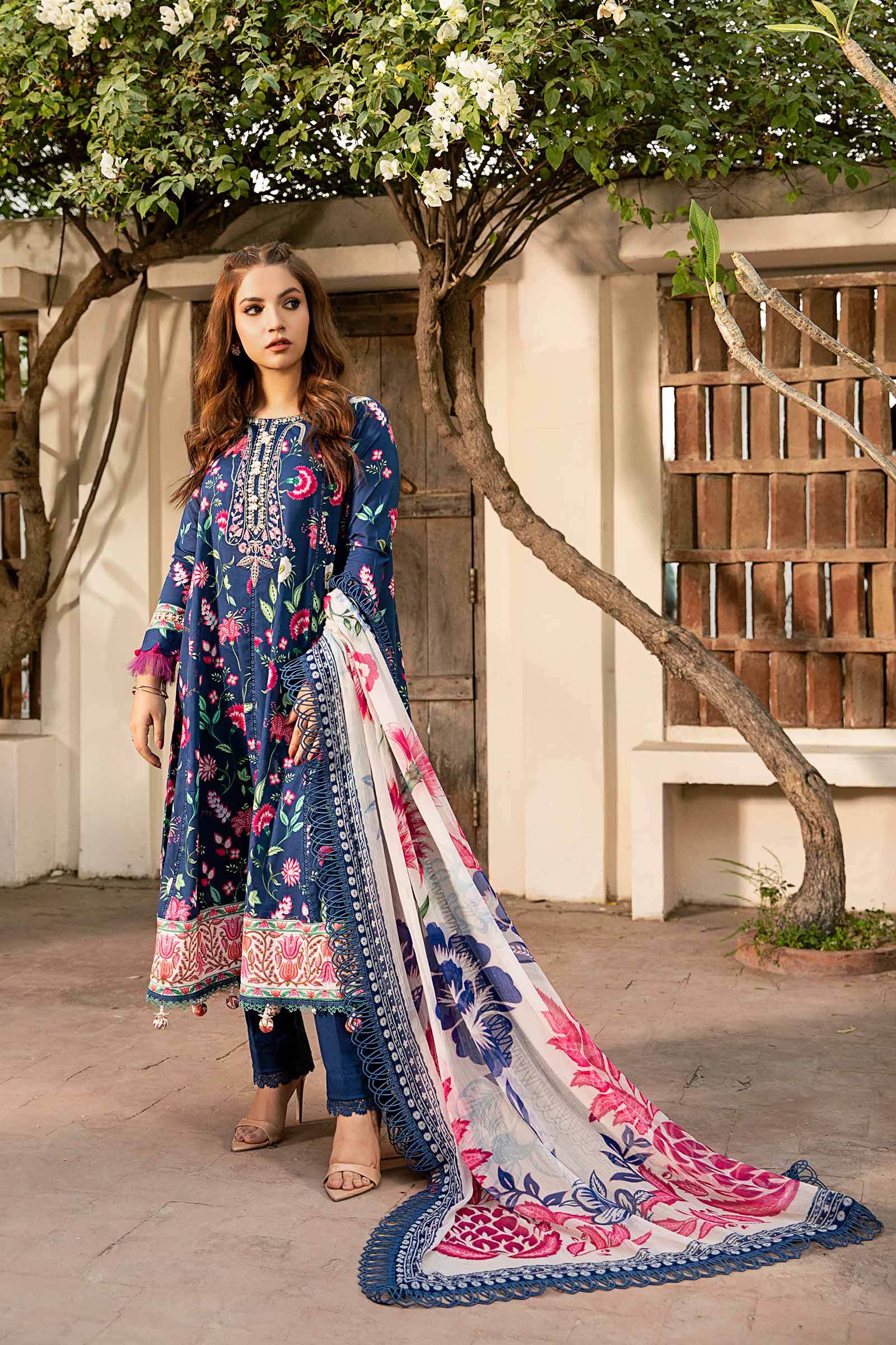 Maria B | Eid Basic Lawn | MB-CUS25-901B - Official Maria B stockist in UK - Sakeena London
