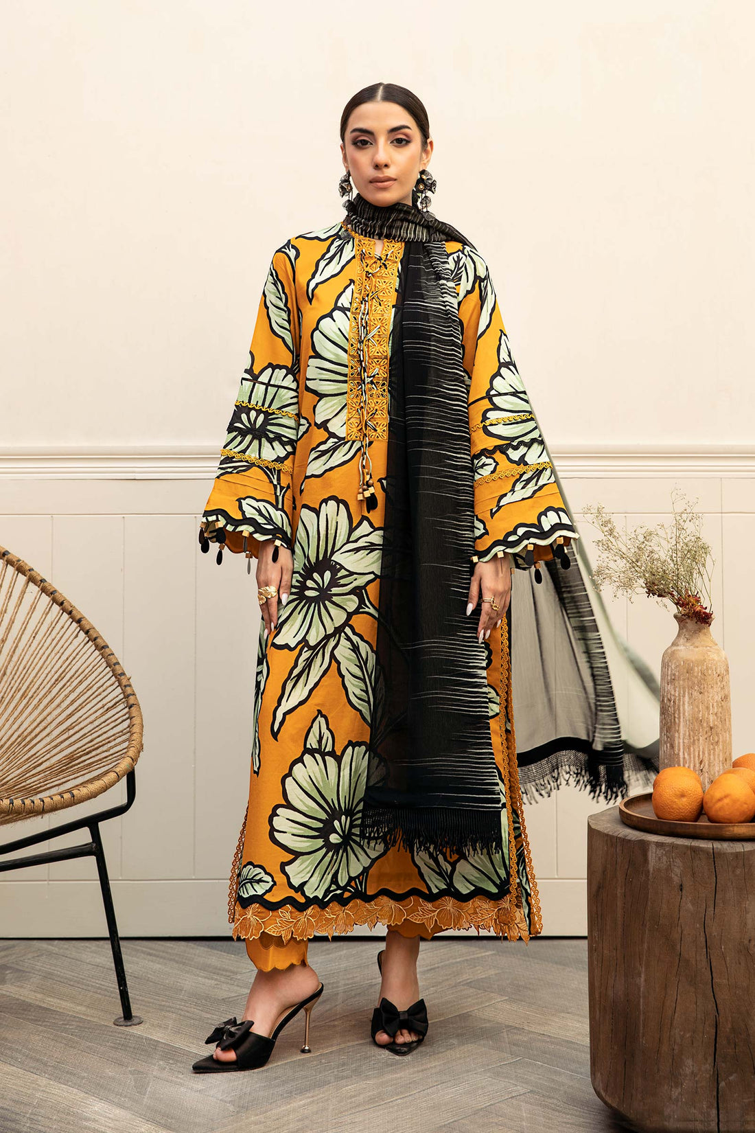 Maria B | Eid Basic Lawn | MB-CUS25-902A - Official Maria B stockist in UK - Sakeena London