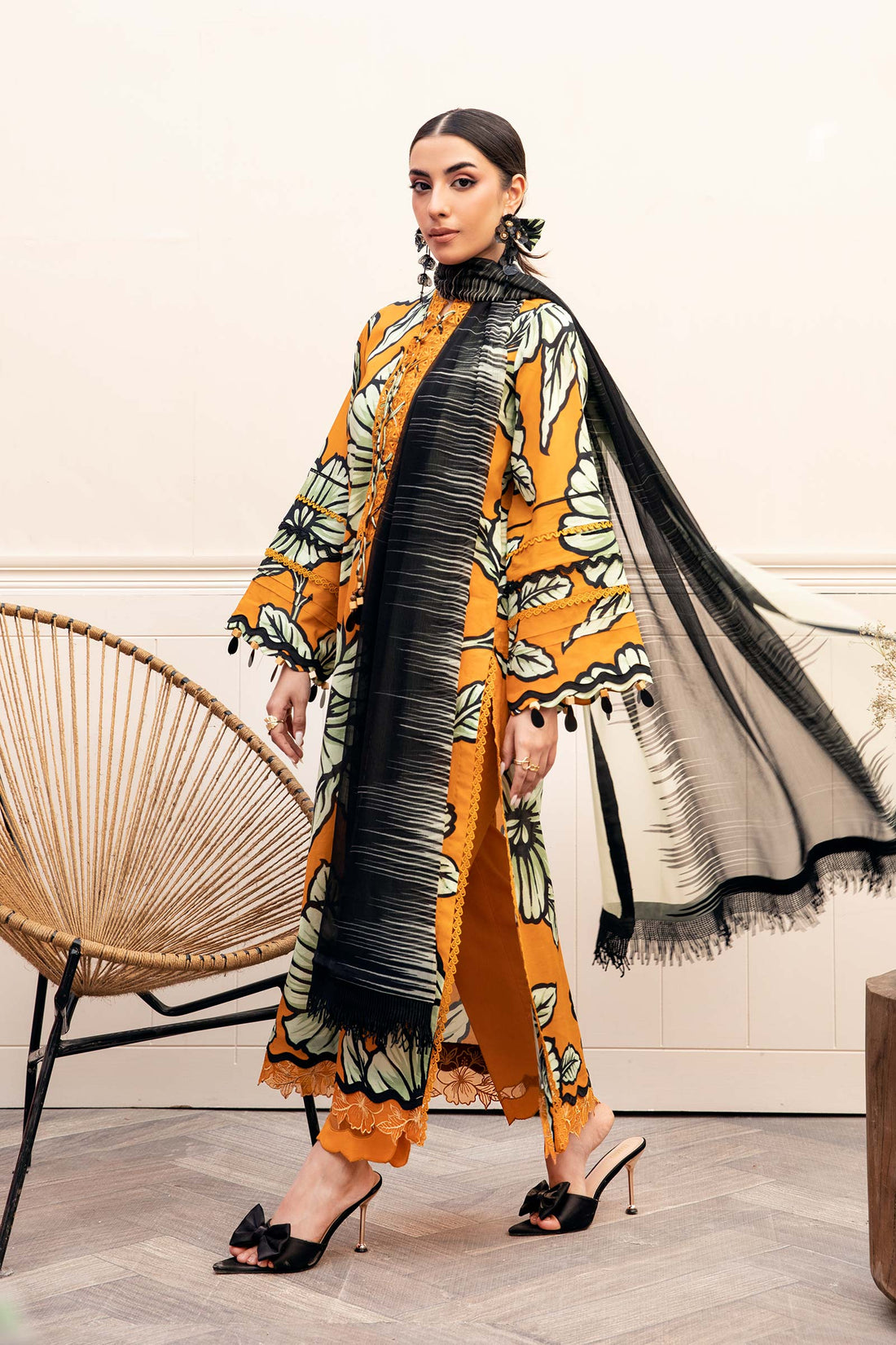 Maria B | Eid Basic Lawn | MB-CUS25-902A - Official Maria B stockist in UK - Sakeena London