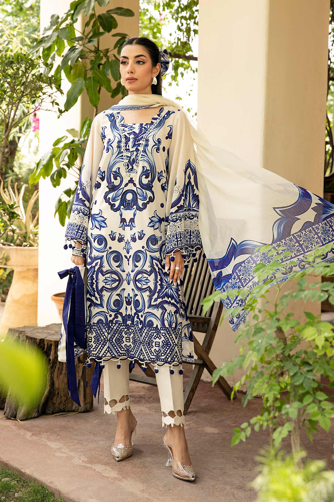 Maria B | Eid Basic Lawn | MB-CUS25-904A - Official Maria B stockist in UK - Sakeena London
