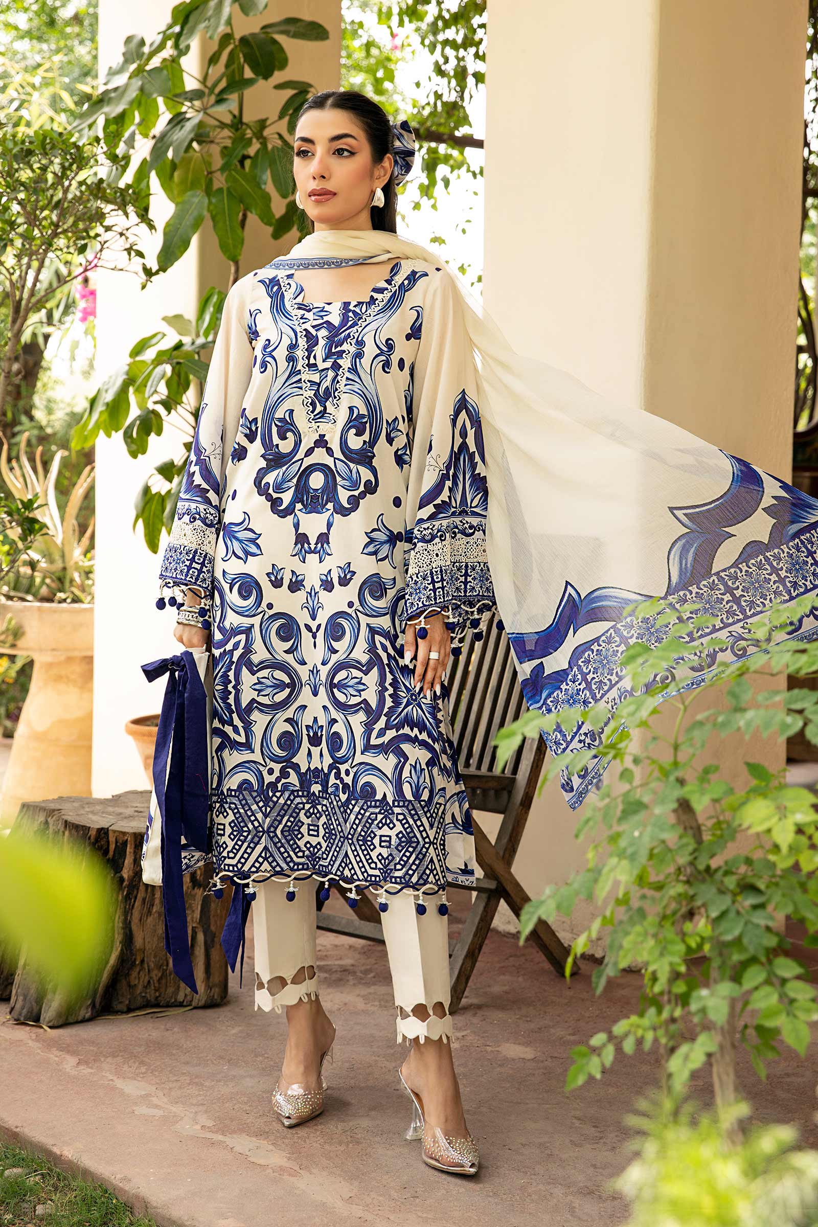 Maria B | Eid Basic Lawn | MB-CUS25-904A - Official Maria B stockist in UK - Sakeena London