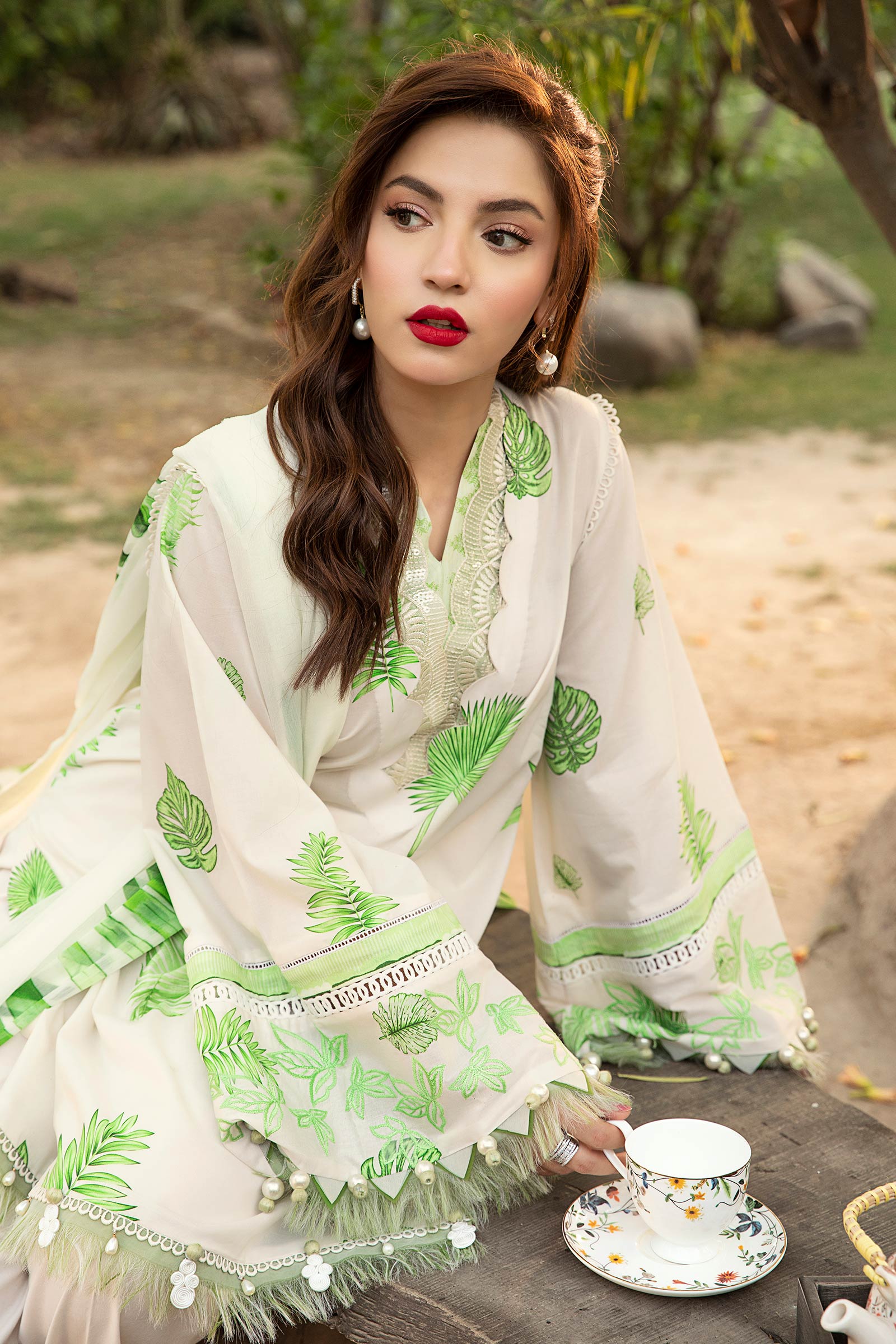 Maria B | Eid Basic Lawn | MB-CUS25-906B - Official Maria B stockist in UK - Sakeena London