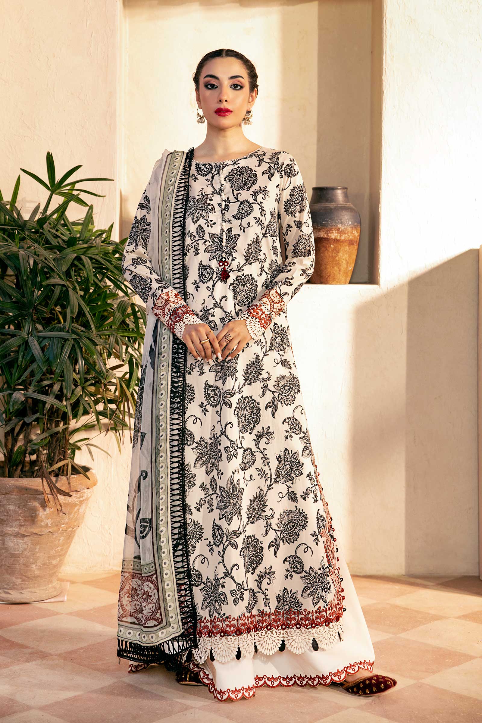 Maria B | Eid Basic Lawn | MB-CUS25-909A - Official Maria B stockist in UK - Sakeena London