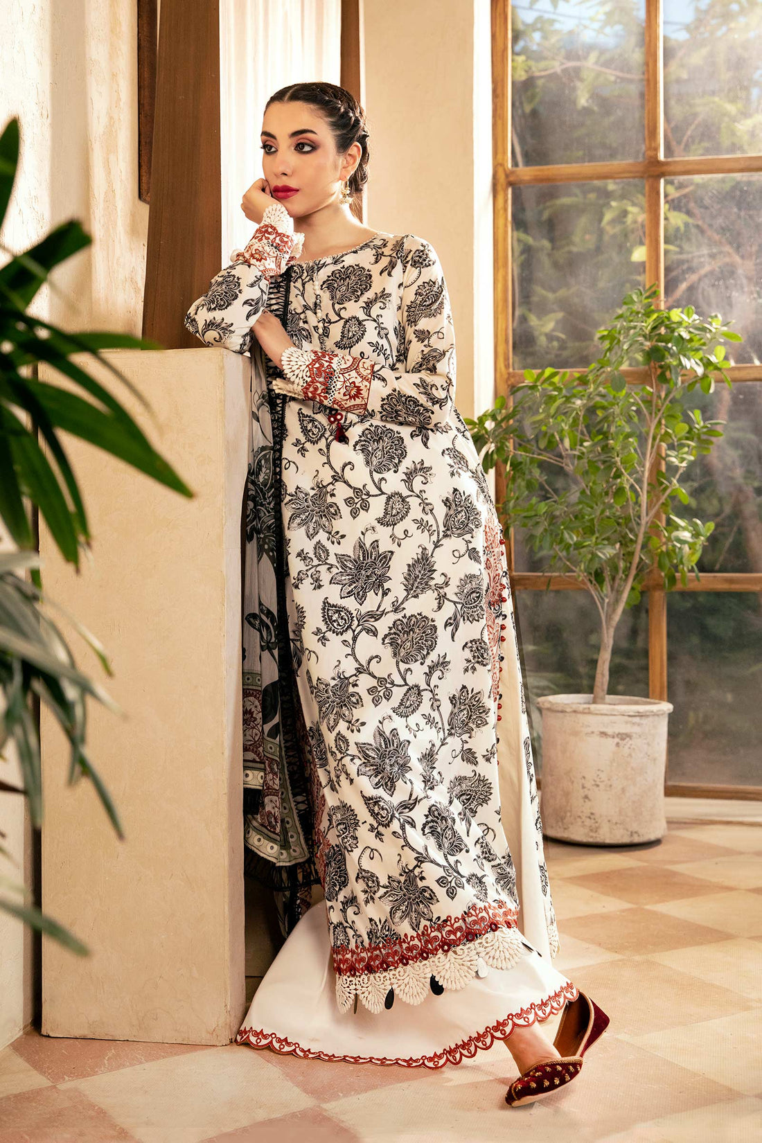 Maria B | Eid Basic Lawn | MB-CUS25-909A - Official Maria B stockist in UK - Sakeena London