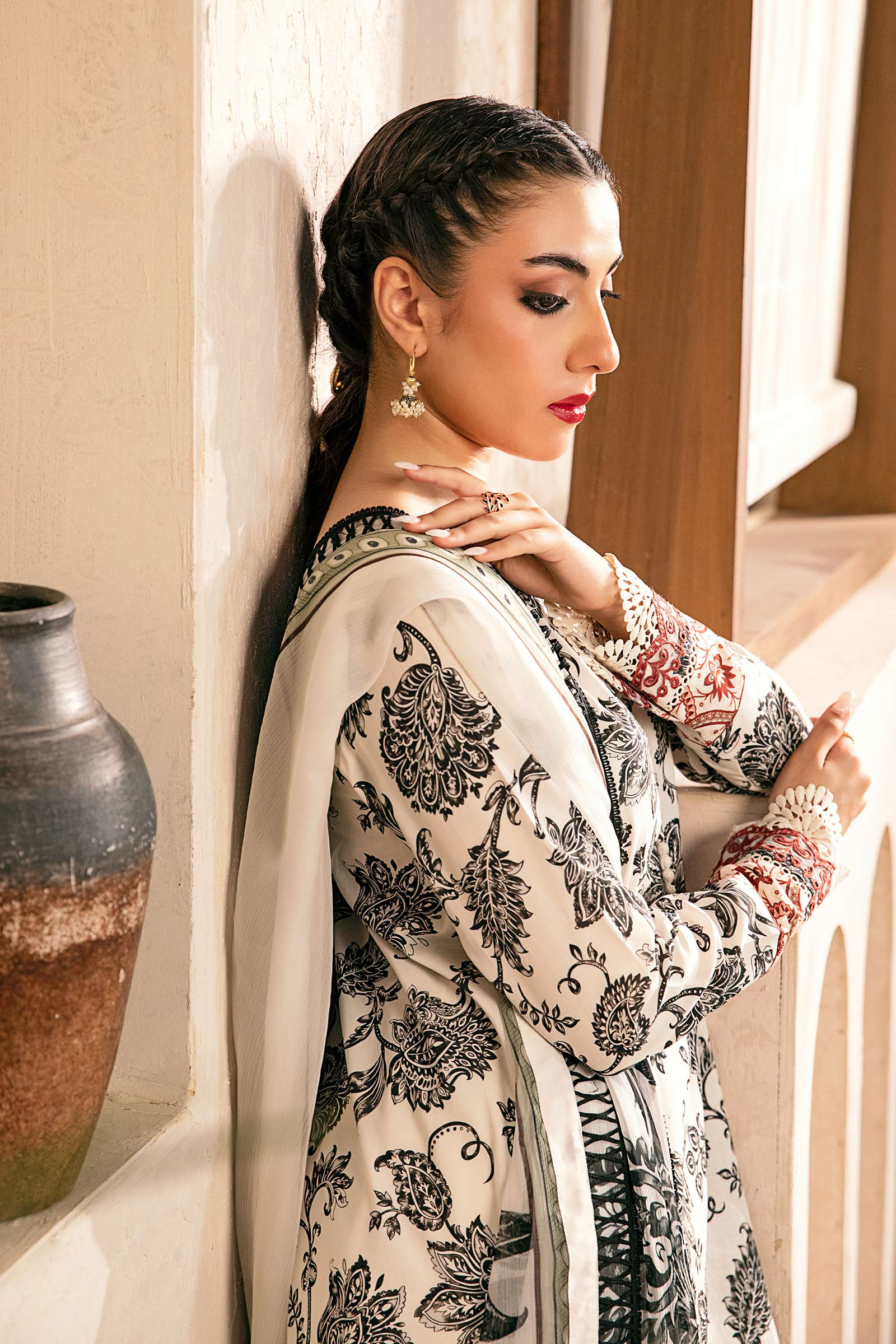 Maria B | Eid Basic Lawn | MB-CUS25-909A - Official Maria B stockist in UK - Sakeena London