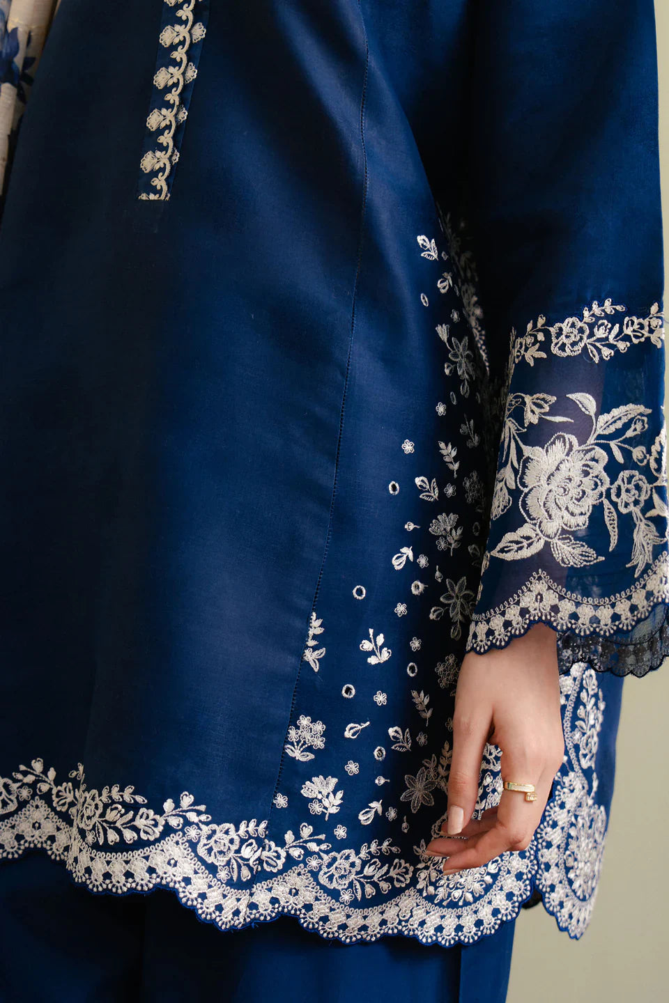 Zara Shahjahan | Coco Lawn 25 | MEADOW-8B - Official Zara Shahjahan stockist in UK - Sakeena London