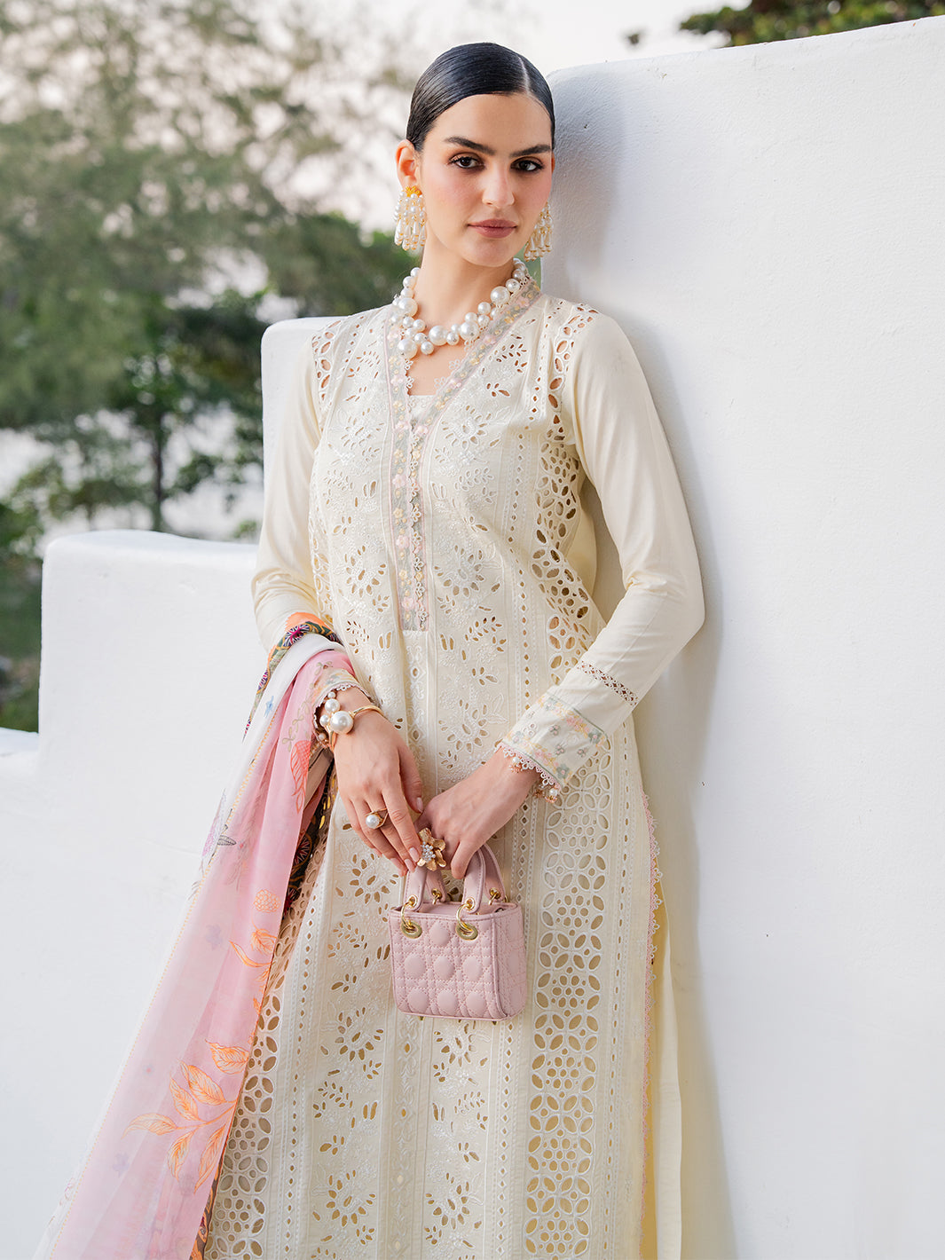 Izel | Dareen Luxury Lawn 26 | Mehmal