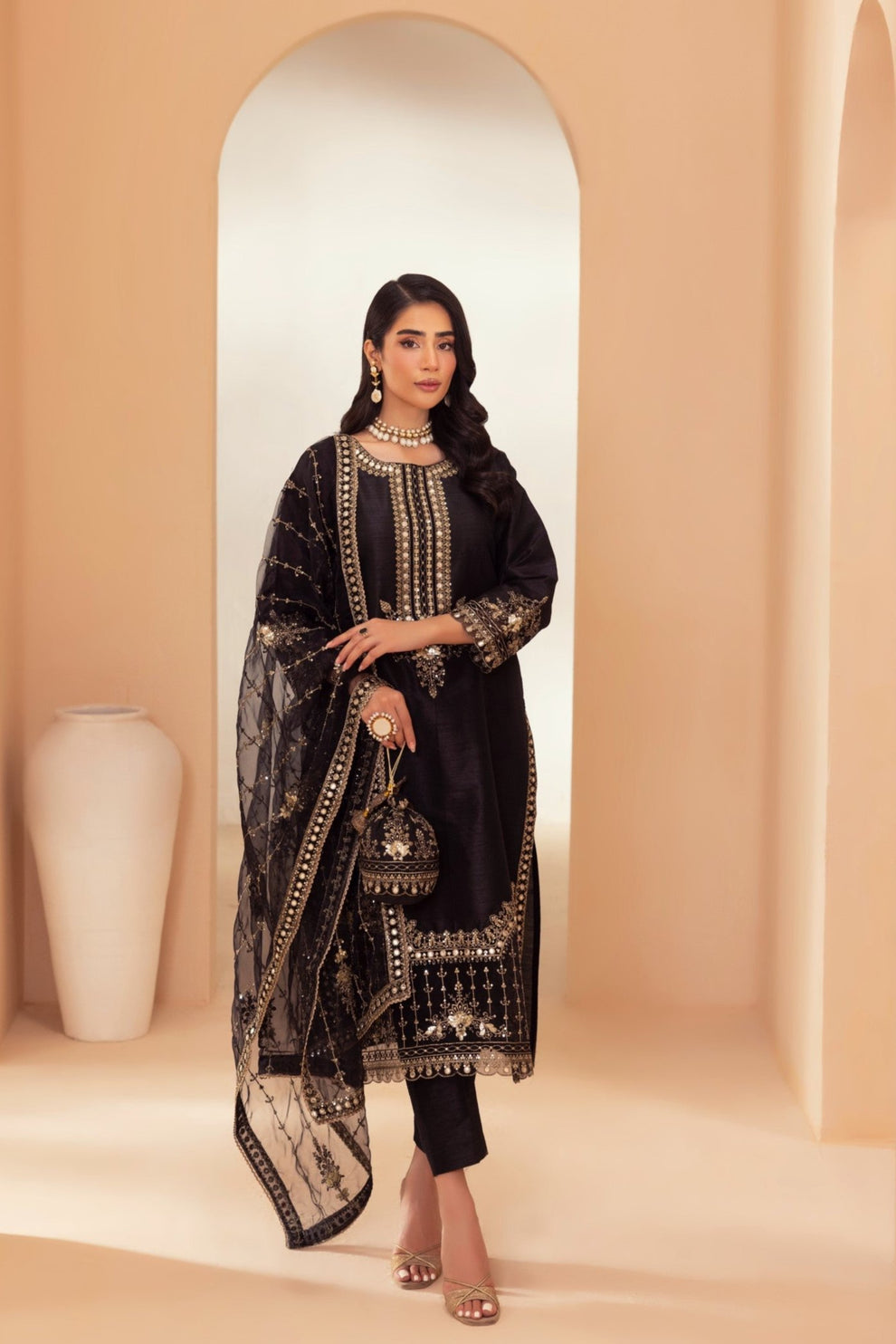 Mohagni | Heer Formals | MGS-22 - Official Mohagni stockist in UK - Sakeena London