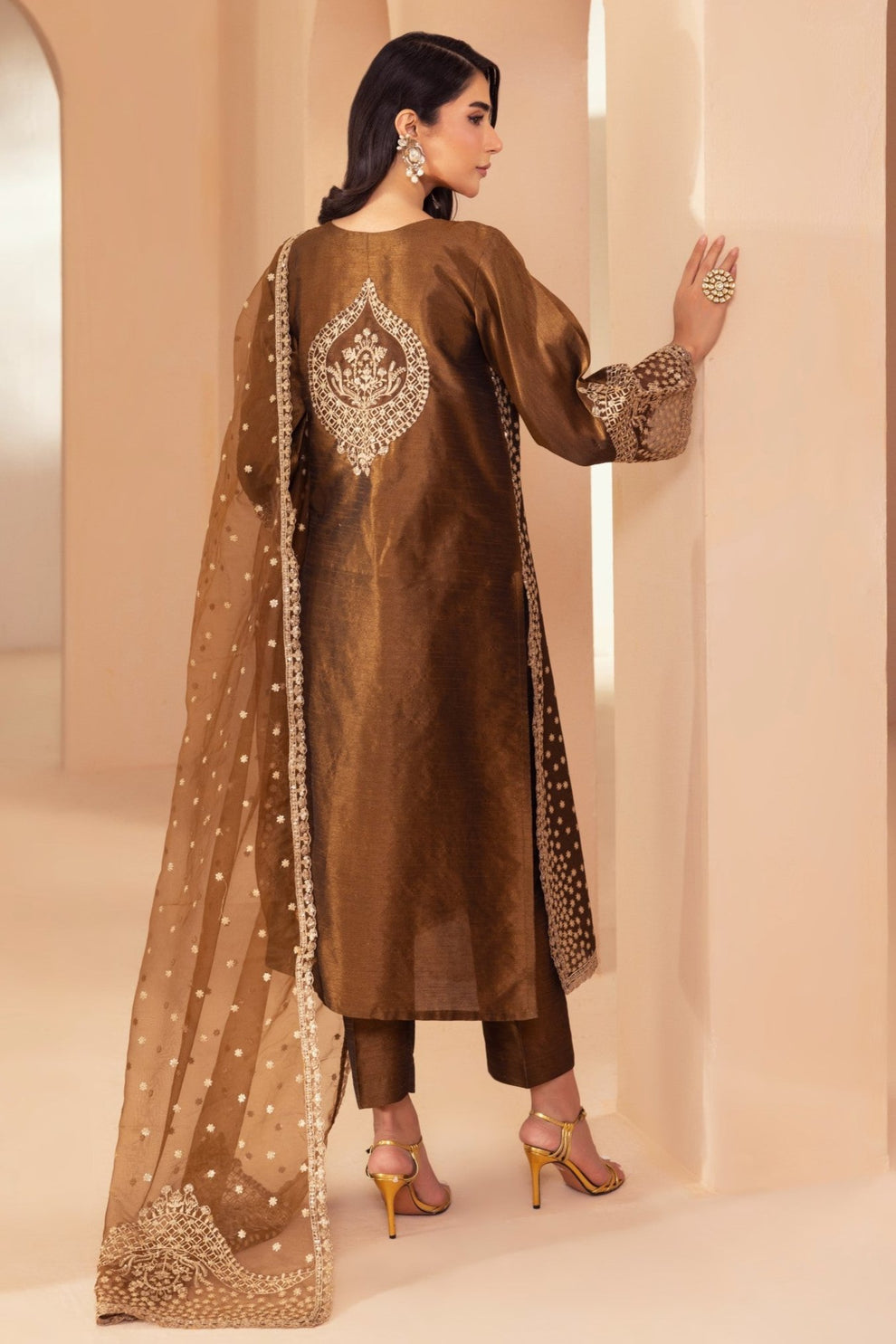 Mohagni | Heer Formals | MGS-31 - Official Mohagni stockist in UK - Sakeena London