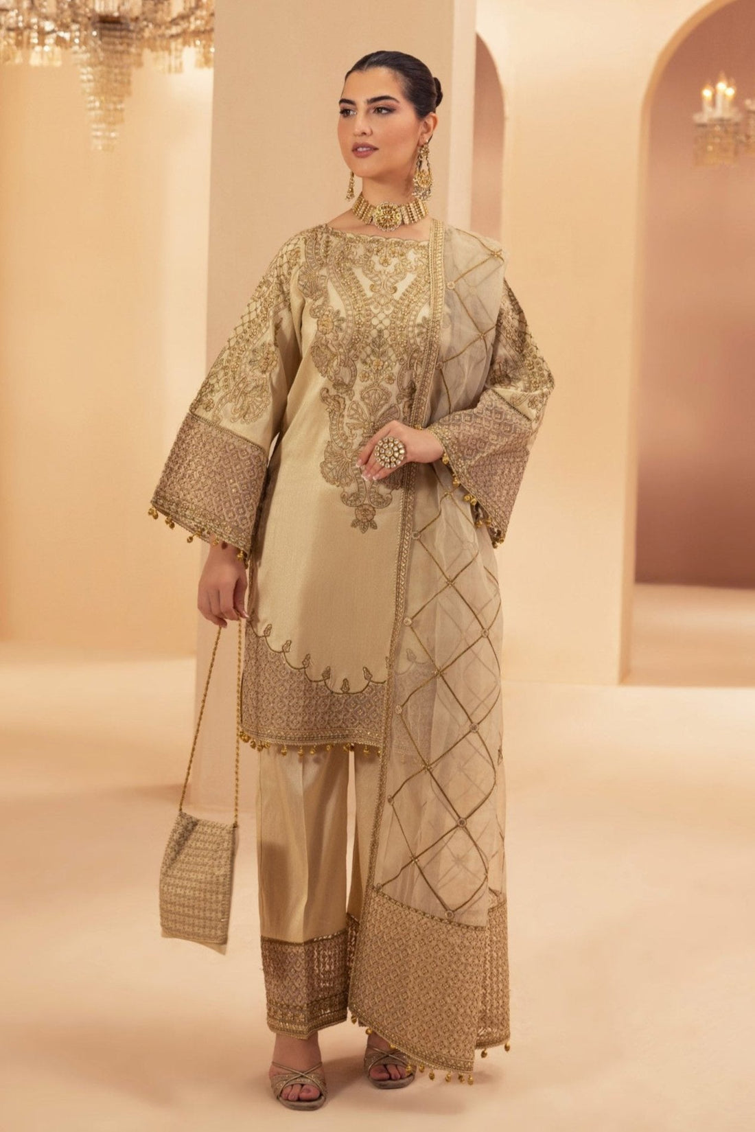 Mohagni | Heer Formals | MGS-32 - Official Mohagni stockist in UK - Sakeena London
