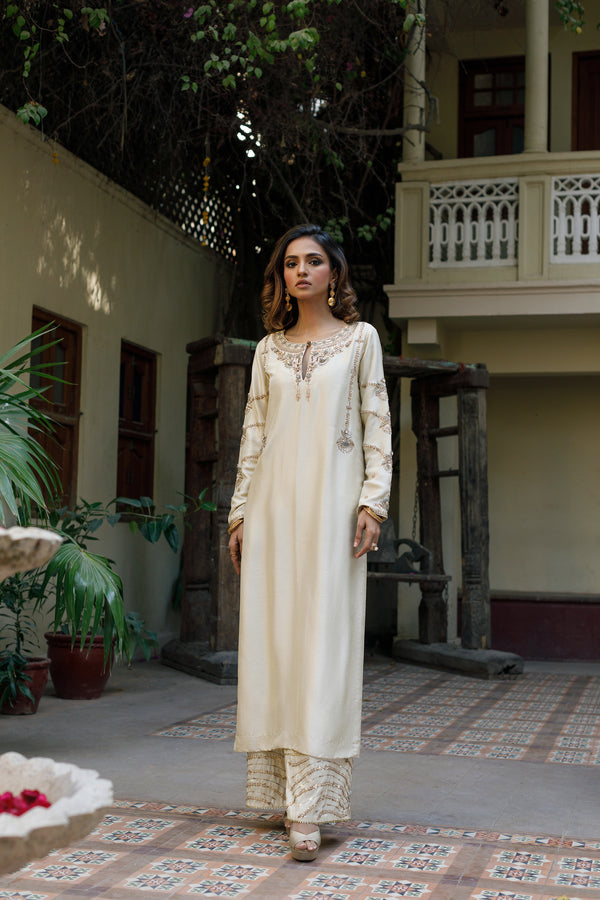 Wahajmkhan | Bahar Begum Formals | IVORY RAW BAHAR - Official Wahaj M.Khan stockist in UK - Sakeena London