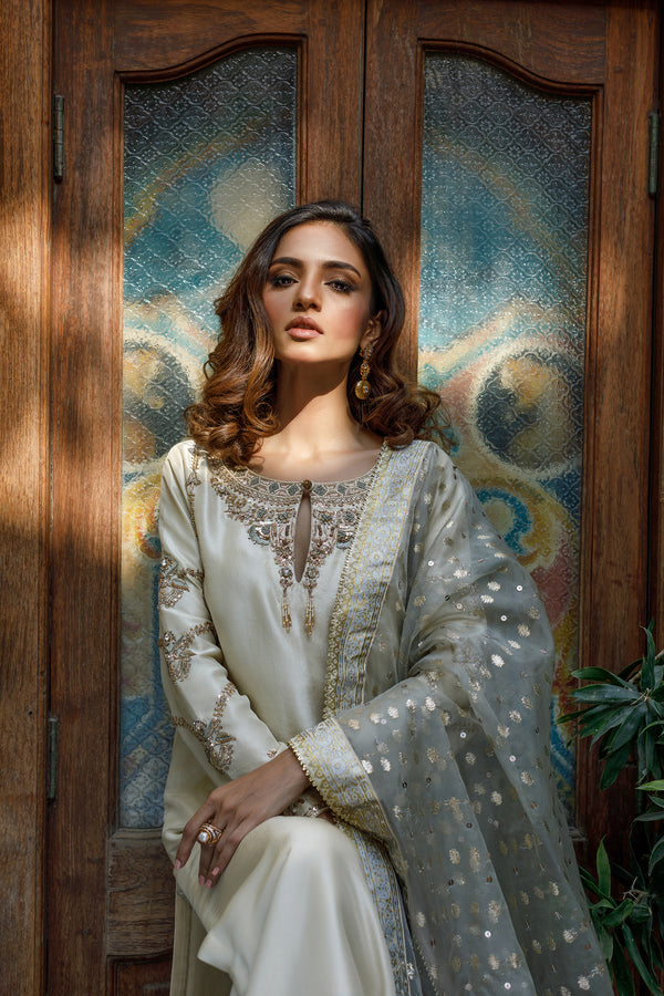 Wahajmkhan | Bahar Begum Formals | IVORY RAW BAHAR - Official Wahaj M.Khan stockist in UK - Sakeena London