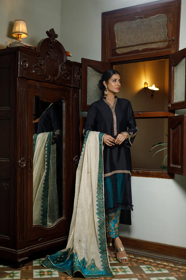 Wahajmkhan | Bahar Begum Formals | BLACK TURQUOISE BEGUM JORA - Official Wahaj M.Khan stockist in UK - Sakeena London