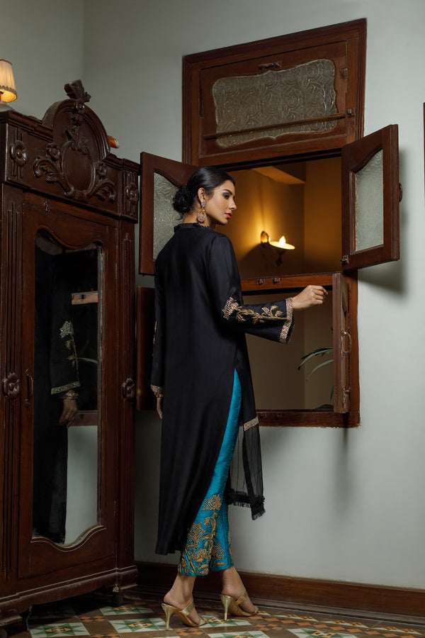 Wahajmkhan | Bahar Begum Formals | BLACK TURQUOISE BEGUM JORA - Official Wahaj M.Khan stockist in UK - Sakeena London