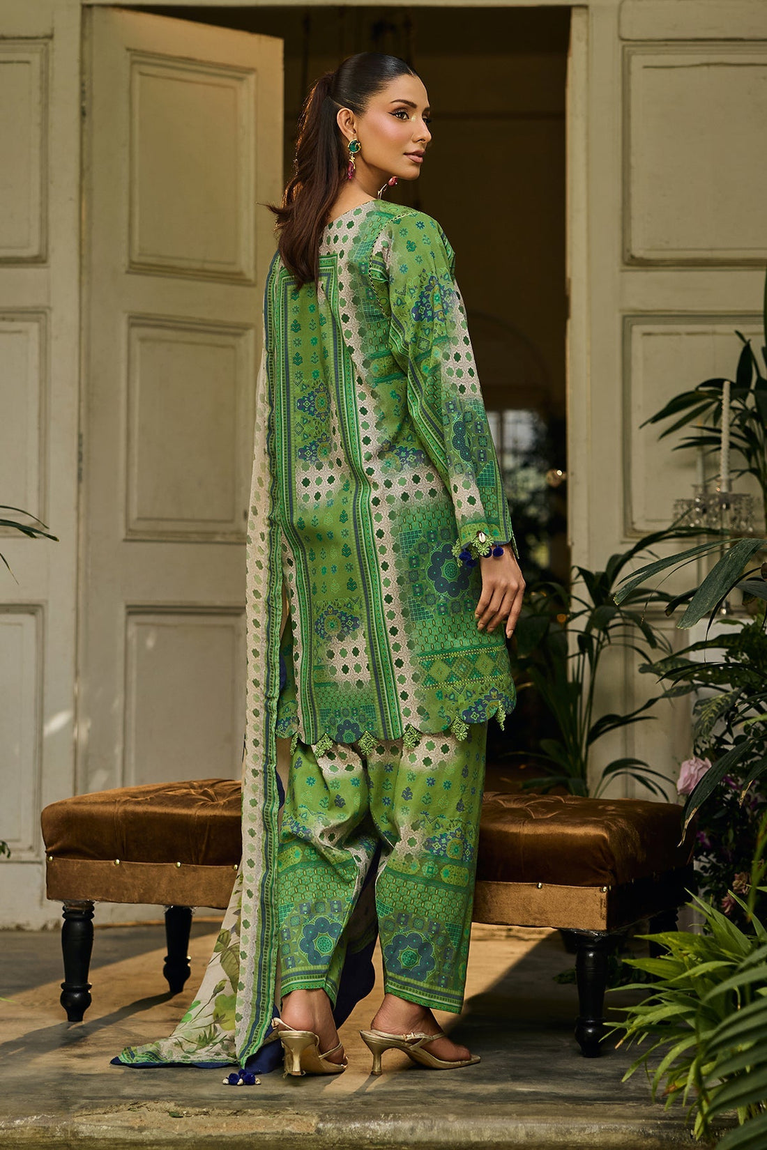 Charizma | C Print Lawn | CP6-17