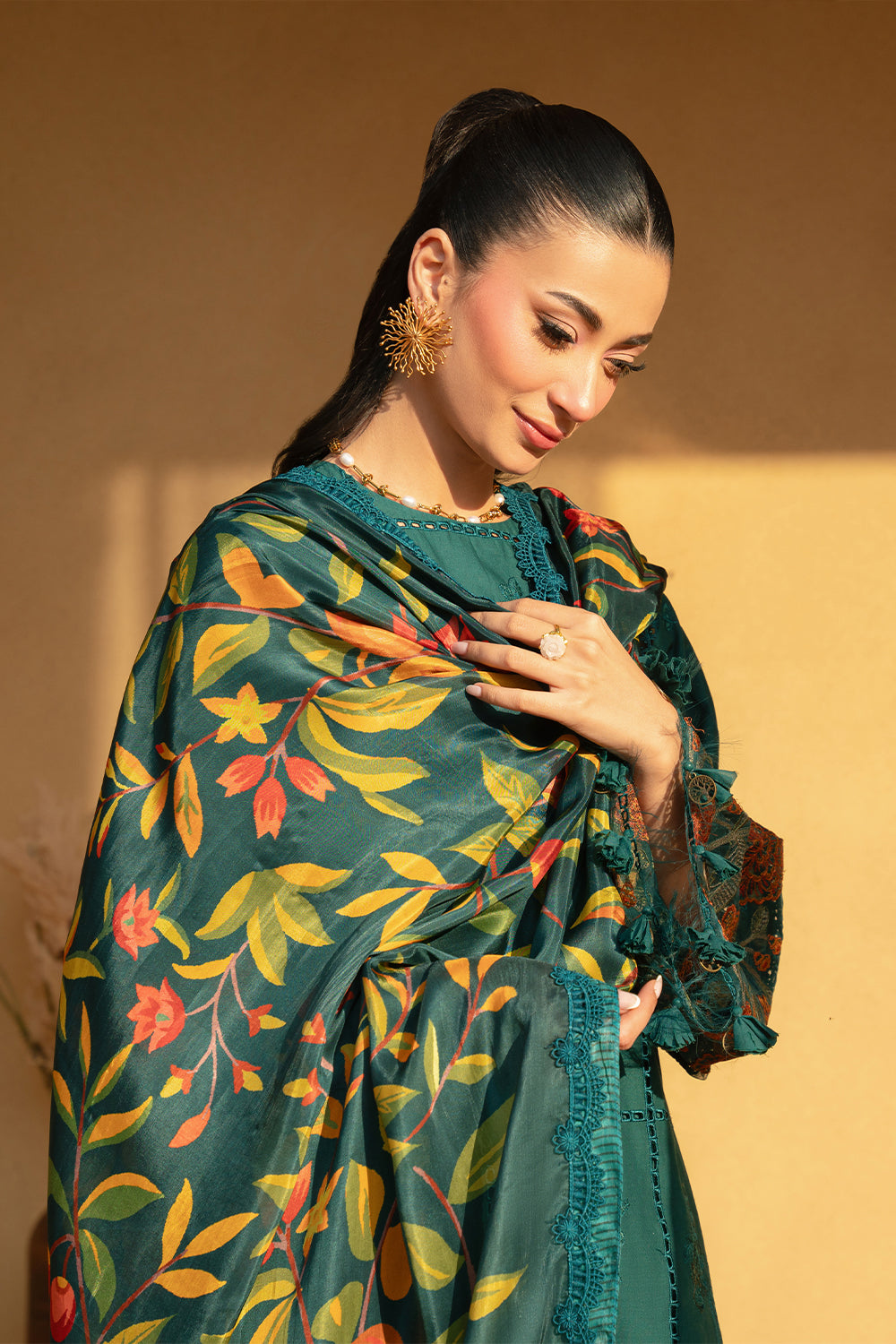 Saira Rizwan | Luxury Lawn 25 | LIRA-SRL25-10 - Official Saira Rizwan stockist in UK - Sakeena London