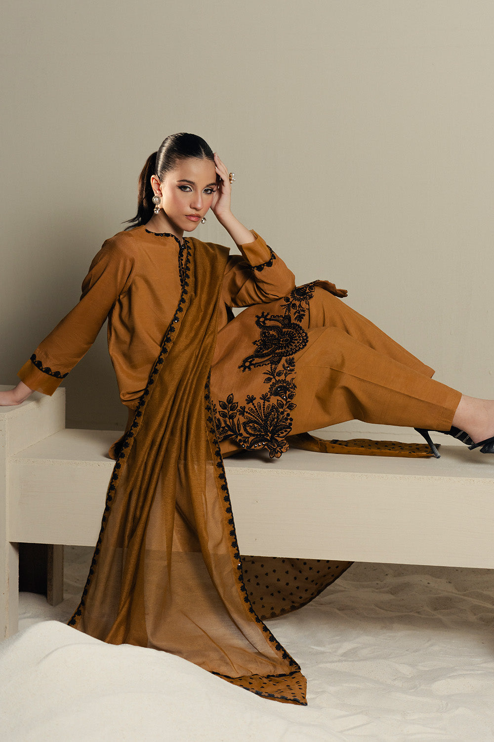Maryum N Maria | Lyla Pret | MUSE - MS50374 - Official Maryum N Maria stockist in UK - Sakeena London