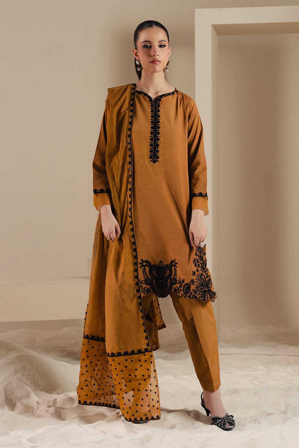 Maryum N Maria | Lyla Pret | MUSE - MS50374 - Official Maryum N Maria stockist in UK - Sakeena London