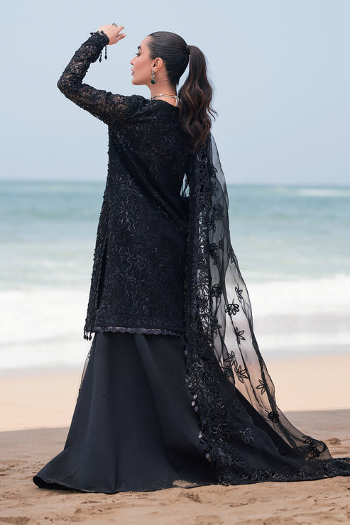 Emaan Adeel | Kamari Reveuse Wedding Formals | CASSANDRA - Official Emaan Adeel stockist in UK - Sakeena London