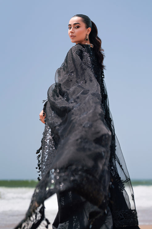 Emaan Adeel | Kamari Reveuse Wedding Formals | CASSANDRA - Official Emaan Adeel stockist in UK - Sakeena London