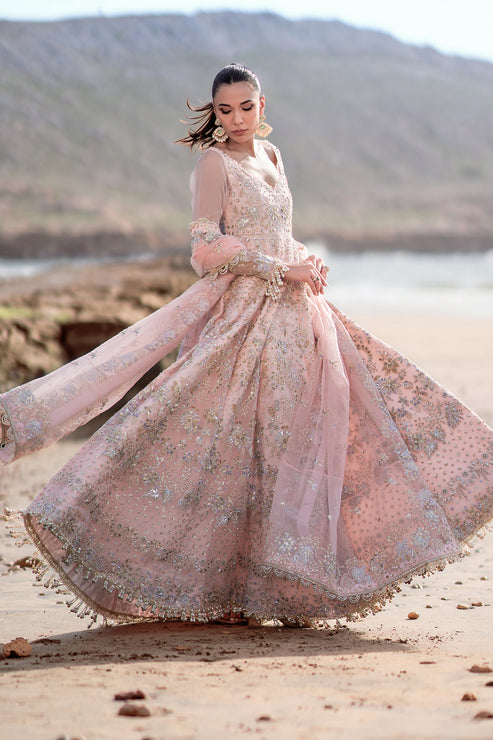 Emaan Adeel | Kamari Reveuse Wedding Formals | AMOUR - Official Emaan Adeel stockist in UK - Sakeena London