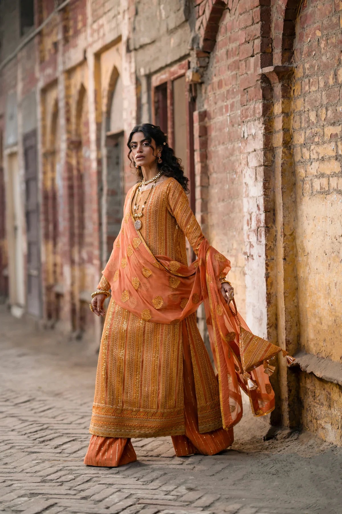 Erum Khan | Mannat Formals | Shamma - Official Erum Khan stockist in UK - Sakeena London