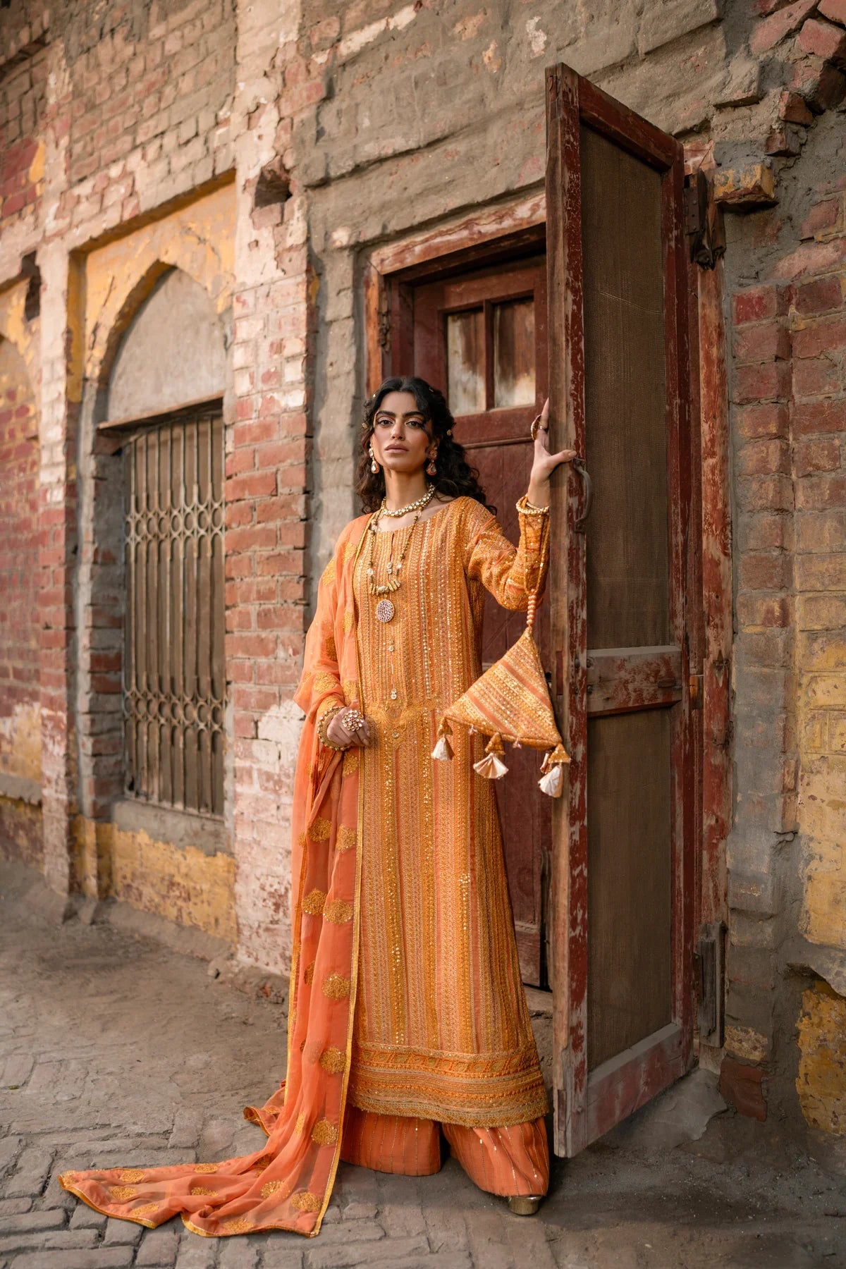 Erum Khan | Mannat Formals | Shamma - Official Erum Khan stockist in UK - Sakeena London